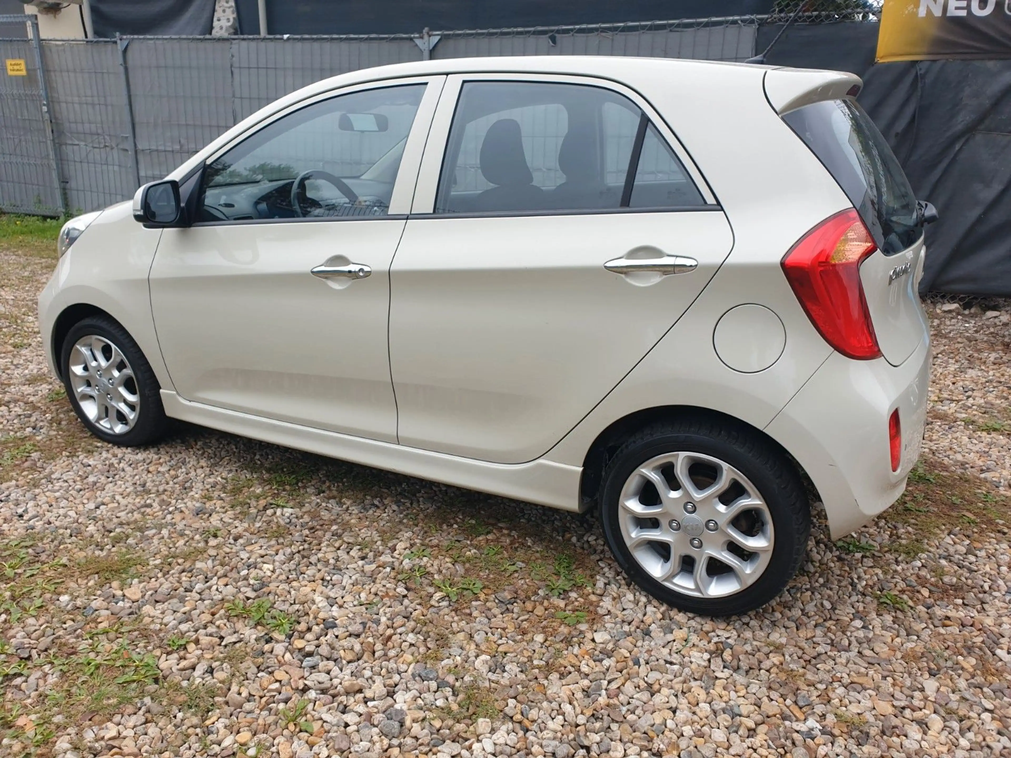 Kia Picanto Spirit Automatik TÜV-Neu 2-Hand — photo 7