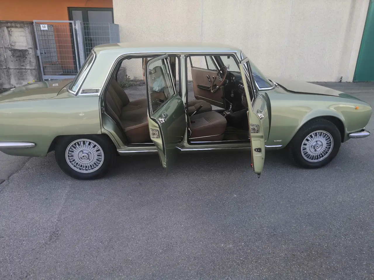 Alfa Romeo 2000, foto 6