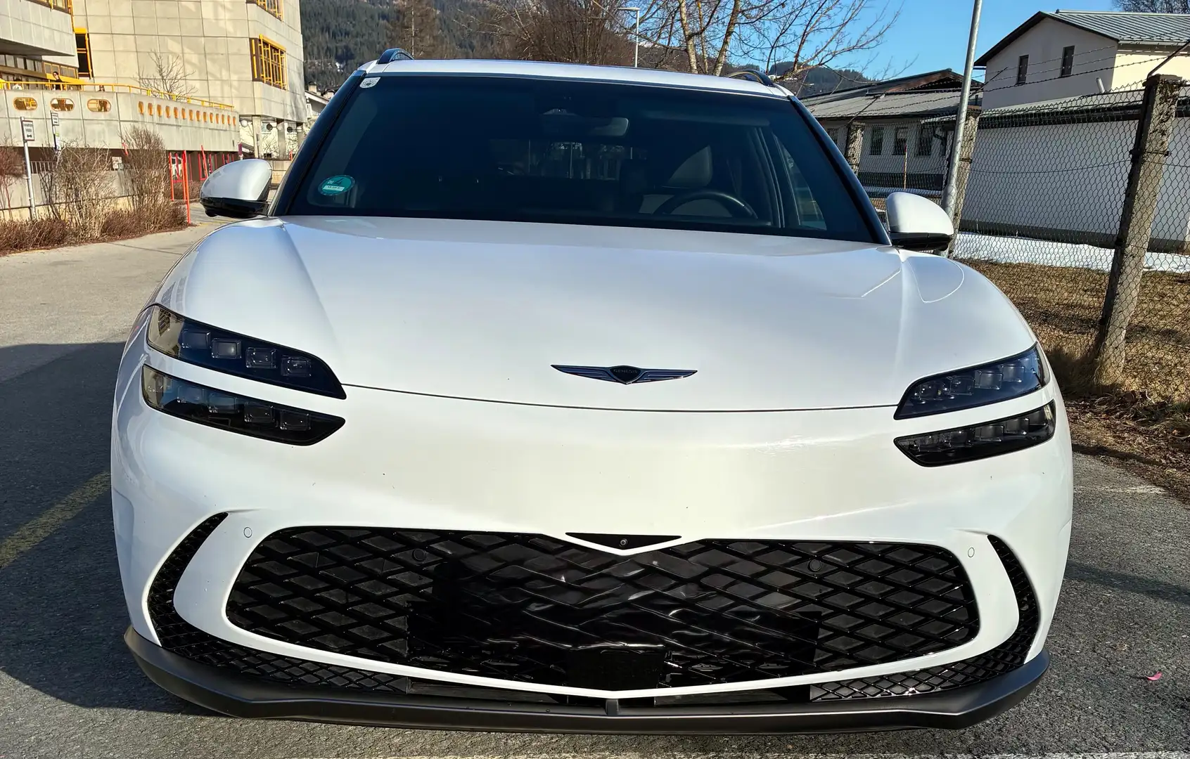 Genesis GV60 Weiß - 1