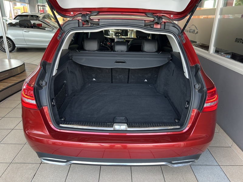 Mercedes-Benz C 180 T d Klima Leder Navi LED Allwetterreifen — photo 7