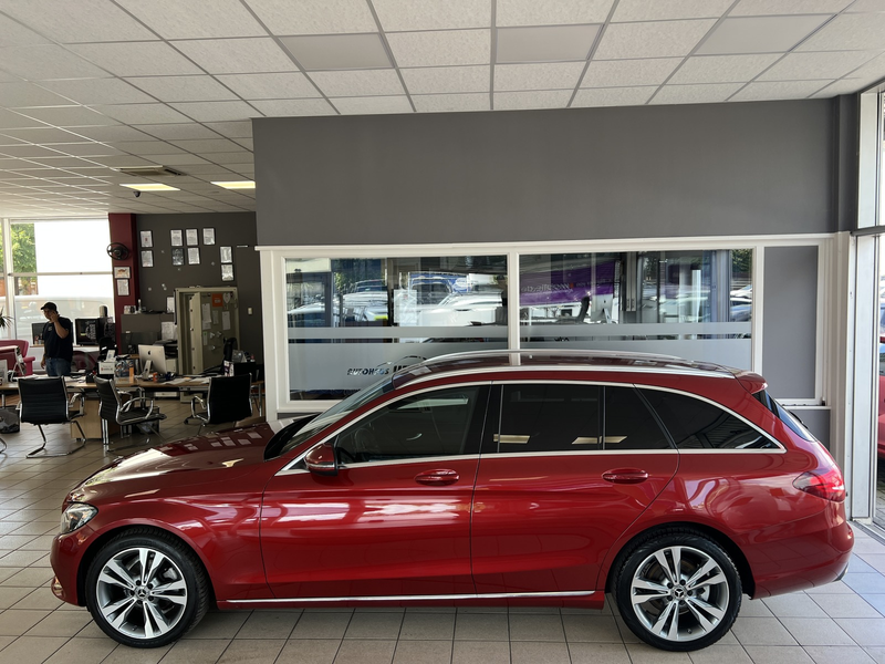 Mercedes-Benz C 180 T d Klima Leder Navi LED Allwetterreifen