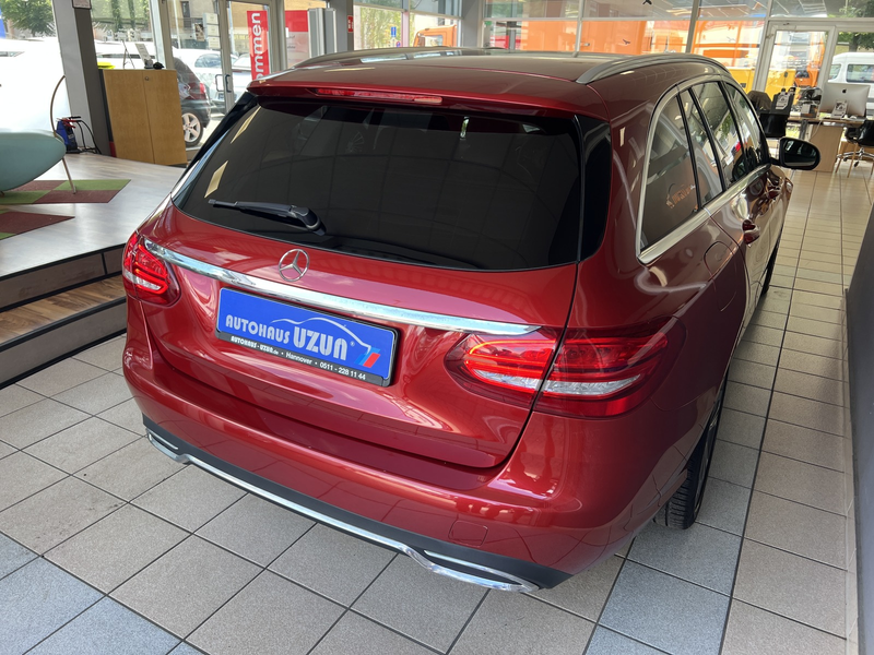 Mercedes-Benz C 180 T d Klima Leder Navi LED Allwetterreifen — photo 8