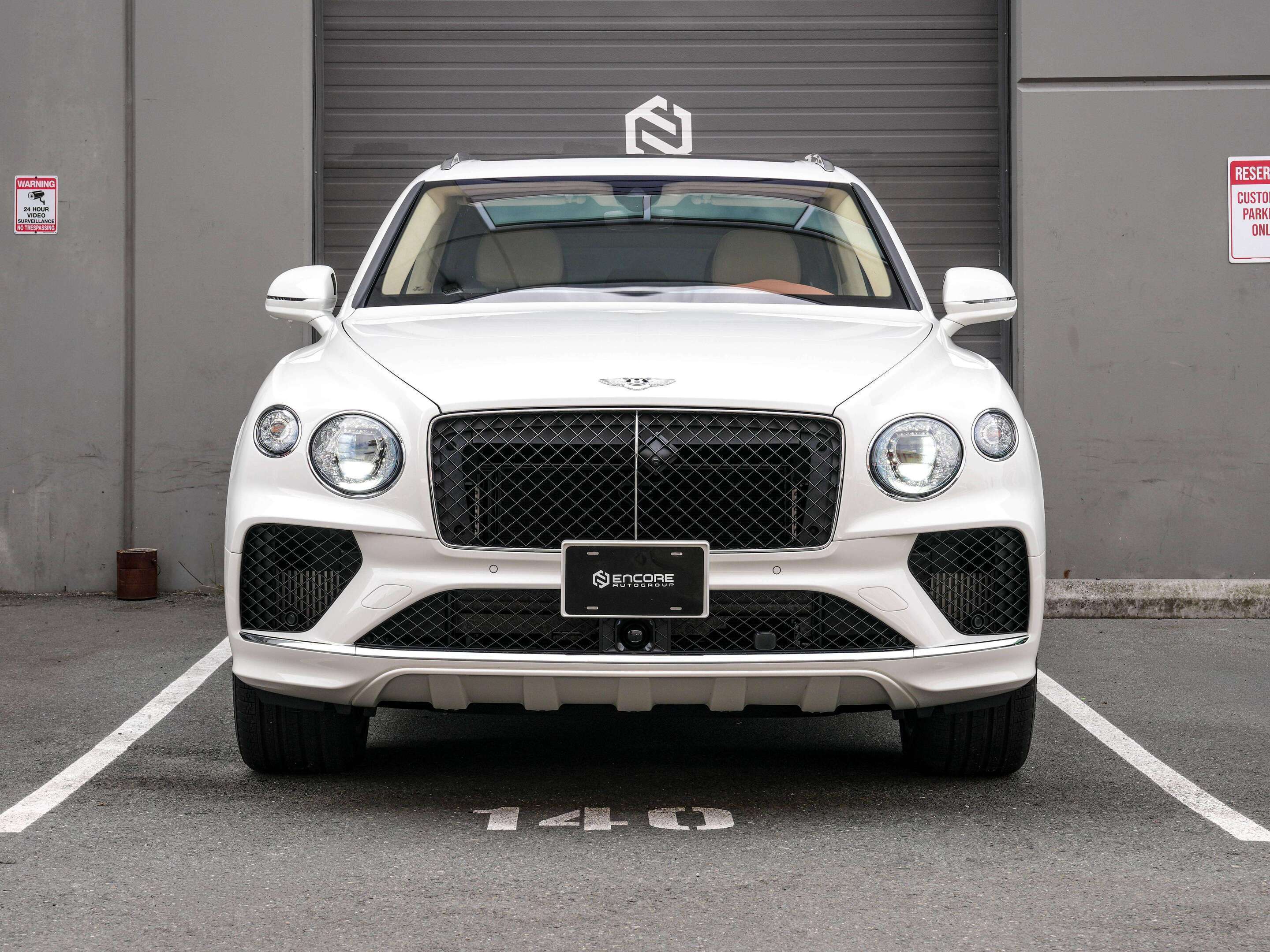 2025 Bentley Bentayga No LST. Full PPF. No Accident. Plug-in hybrid