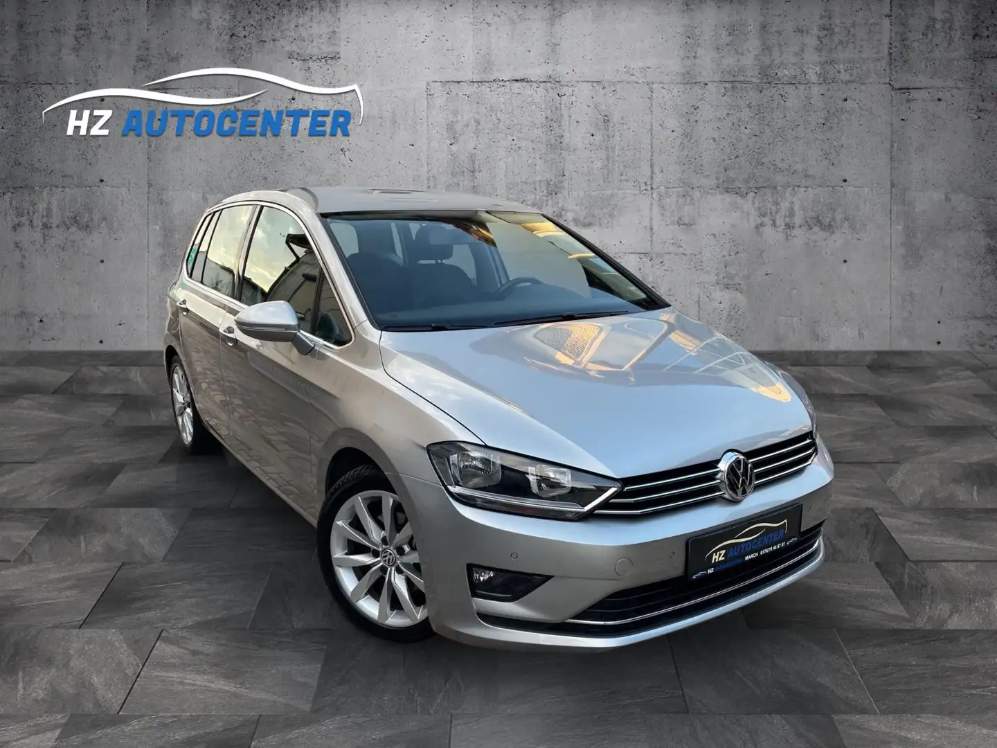 Volkswagen Golf Sportsvan 1.6 TDI DSG Highline BMT*NAVI*TOP Срібний - 1
