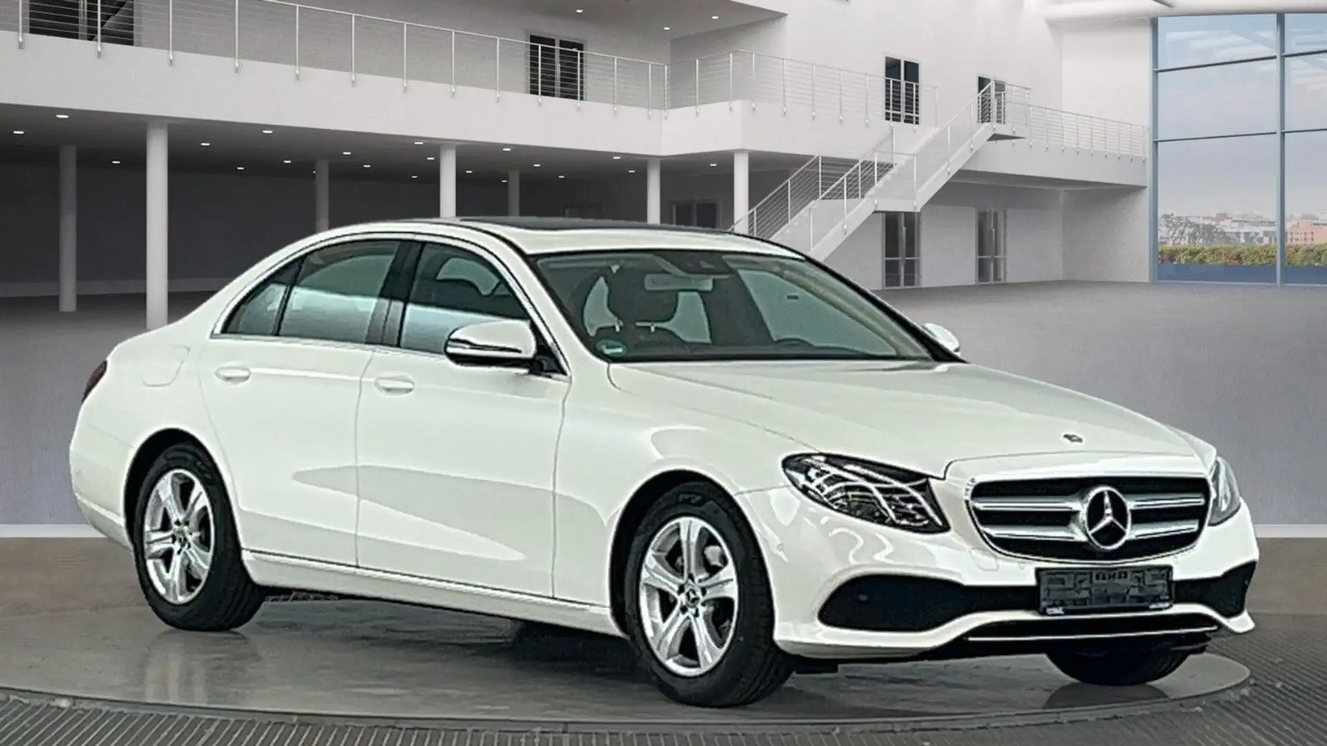 Mercedes-Benz E 200 E -Klasse Lim Avantgarde*Leder*Schiebedach Weiß - 2
