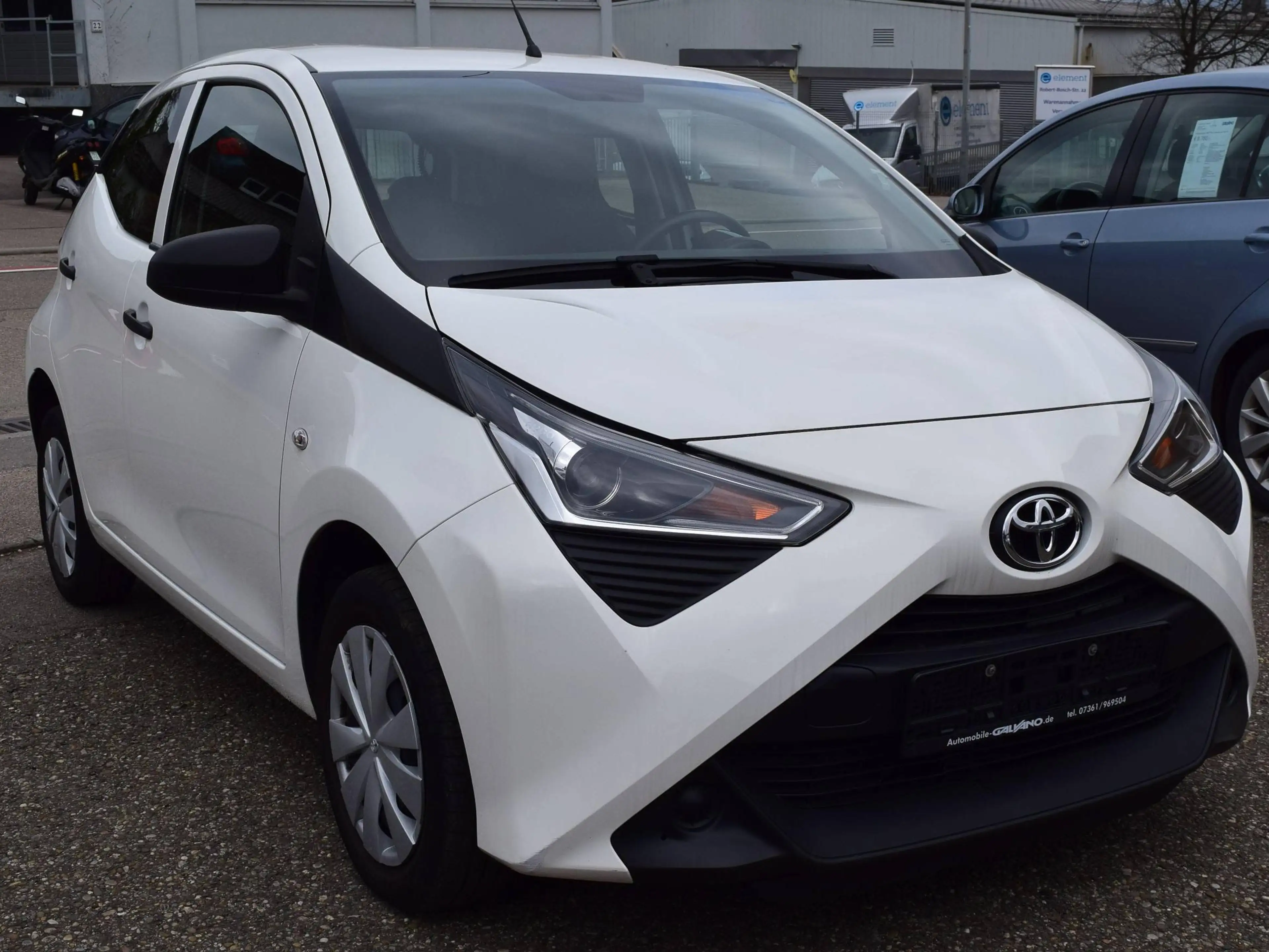Toyota Aygo x KLimaanlage 5Türig DAB-Radio — photo 3