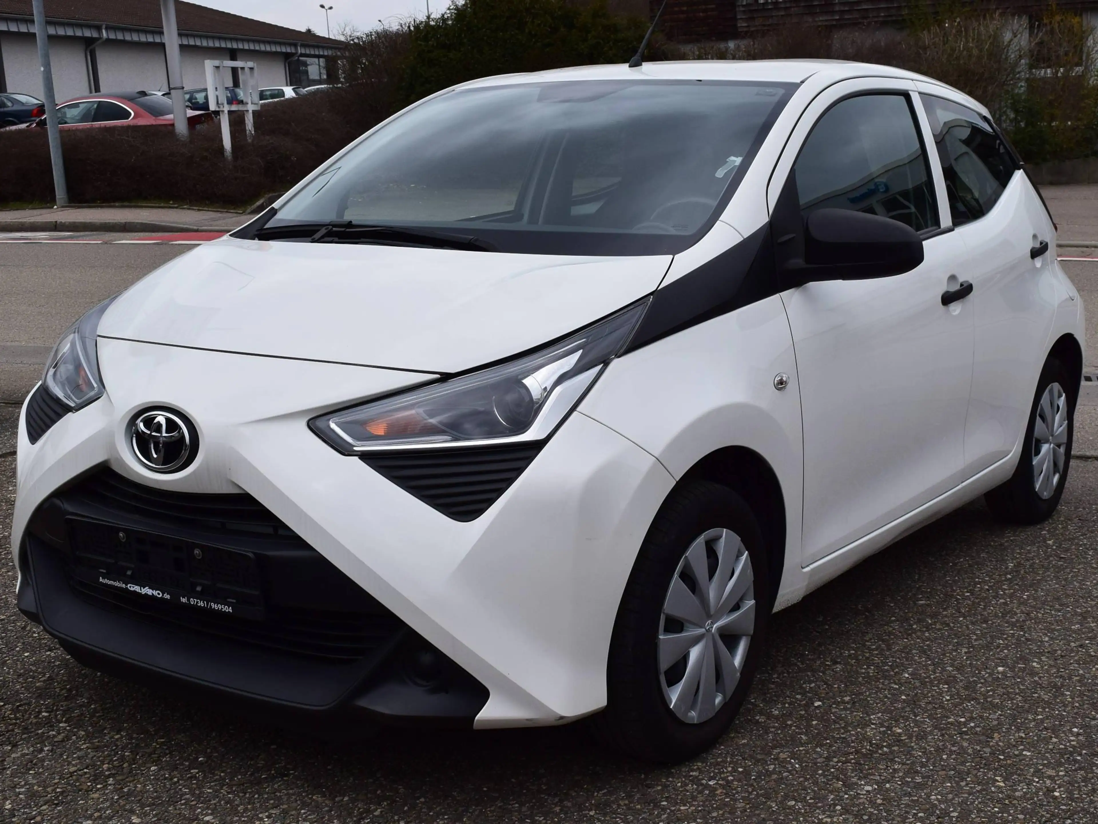 Toyota Aygo x KLimaanlage 5Türig DAB-Radio — photo 4