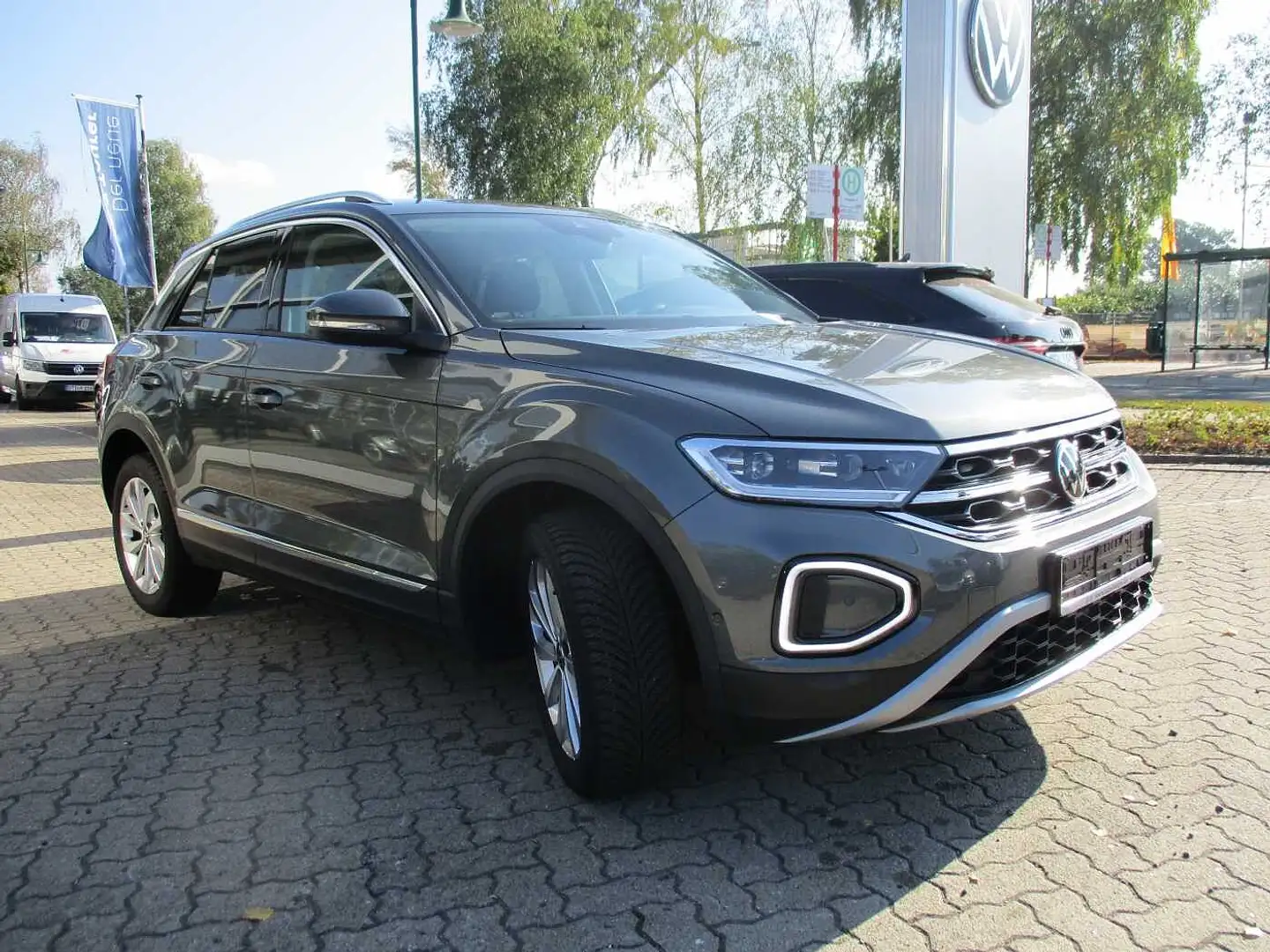 Volkswagen T-Roc 1.5 TSI OPF DSG Style Gris - 2