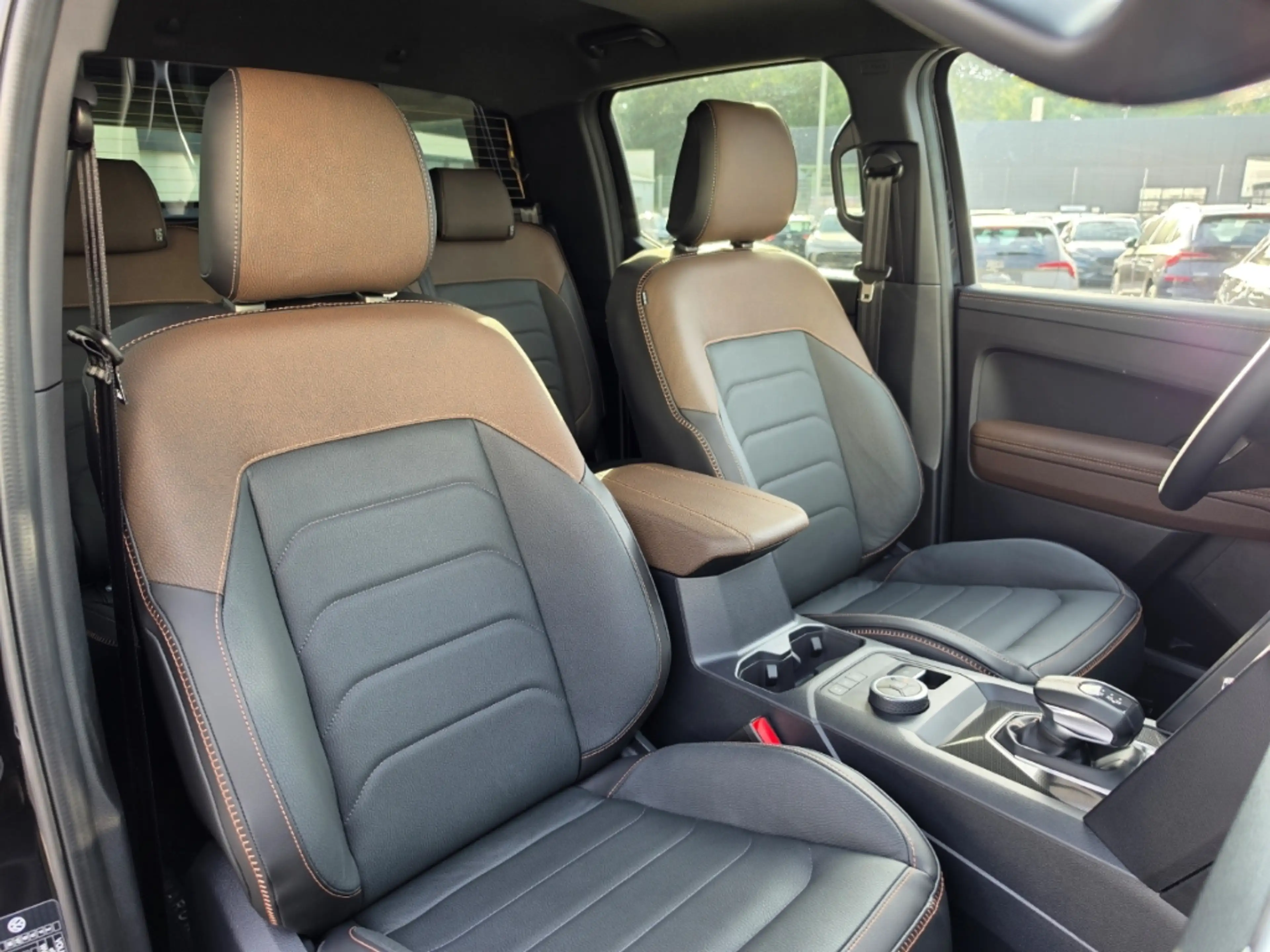 Volkswagen Amarok 3.0 TDI 4Motion PanAmericana AHK CarPLay Matrix — photo 8