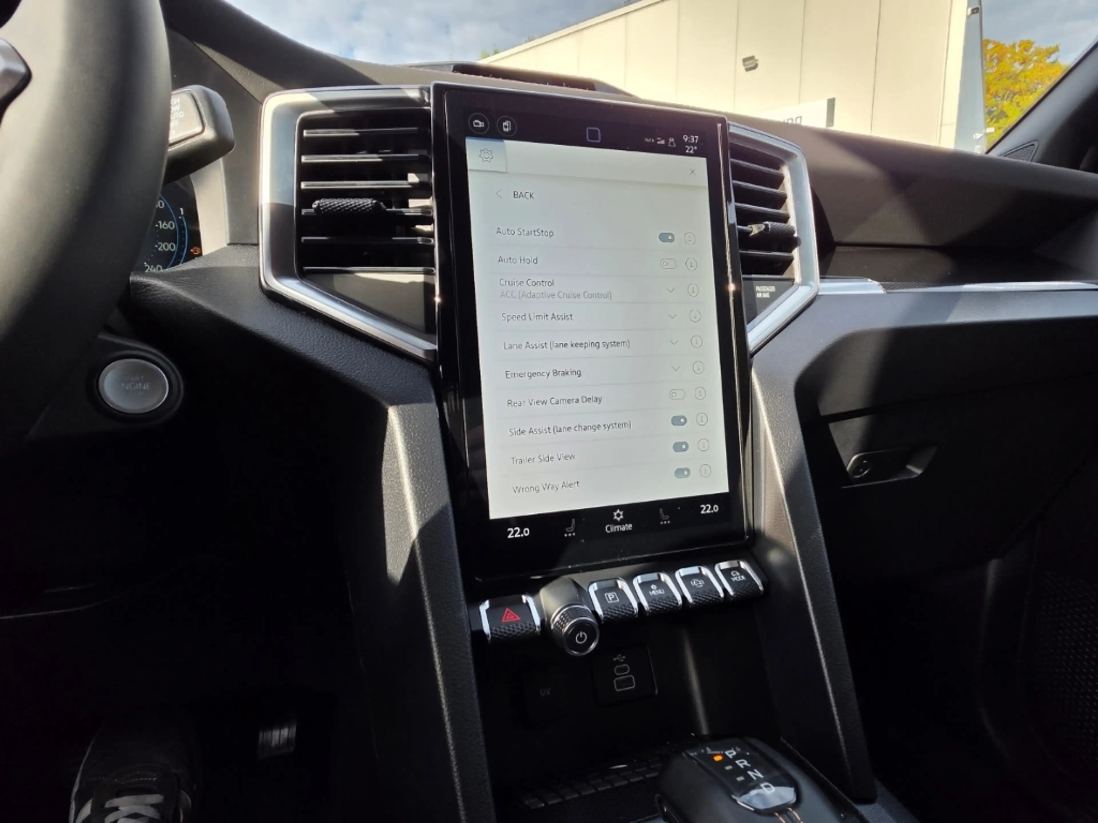 Volkswagen Amarok 3.0 TDI 4Motion PanAmericana AHK CarPLay Matrix — photo 14