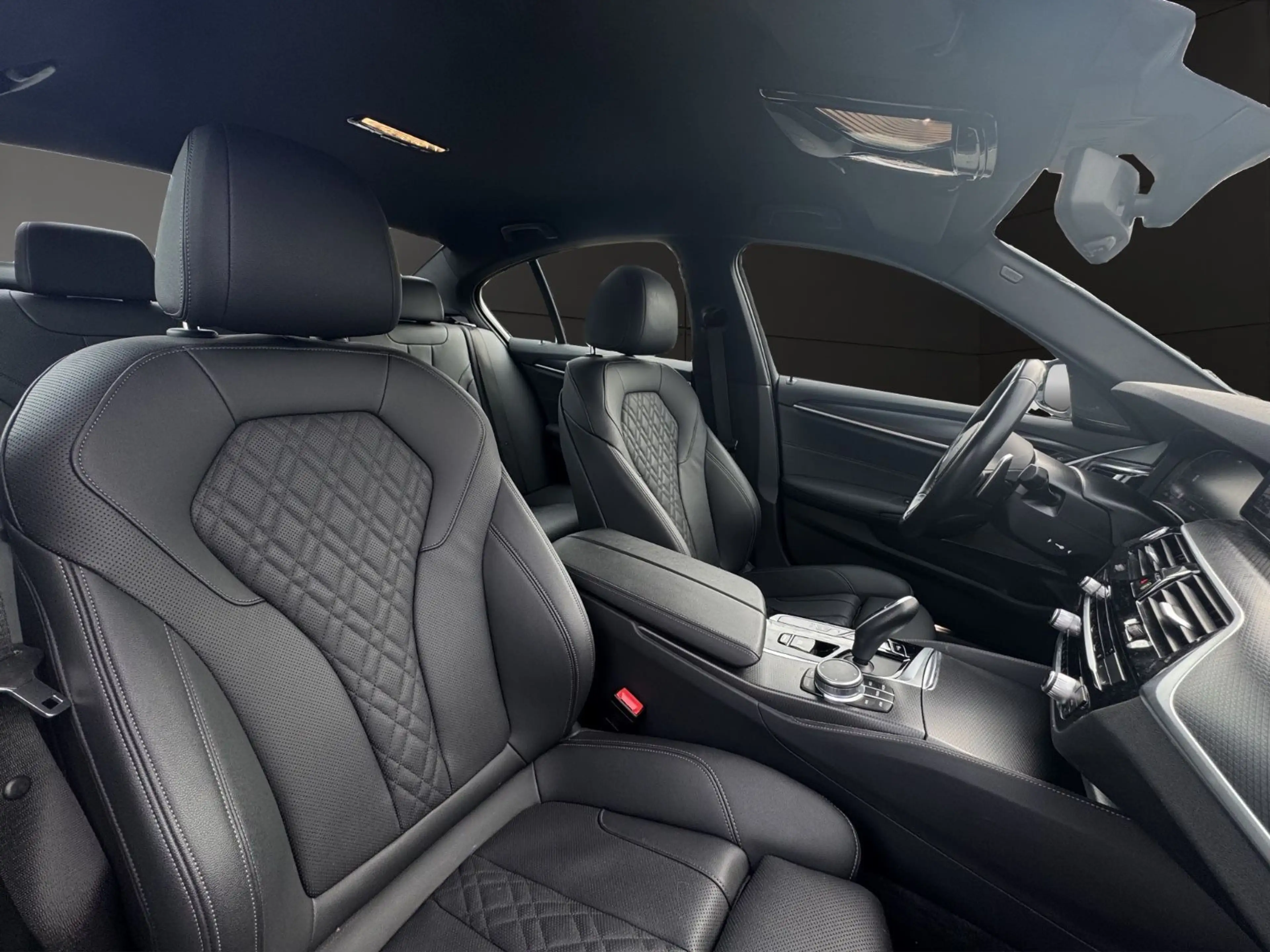 BMW 530 i M Sport HARMAN&KARDON°360 KAMERA°DAB°LED — photo 13