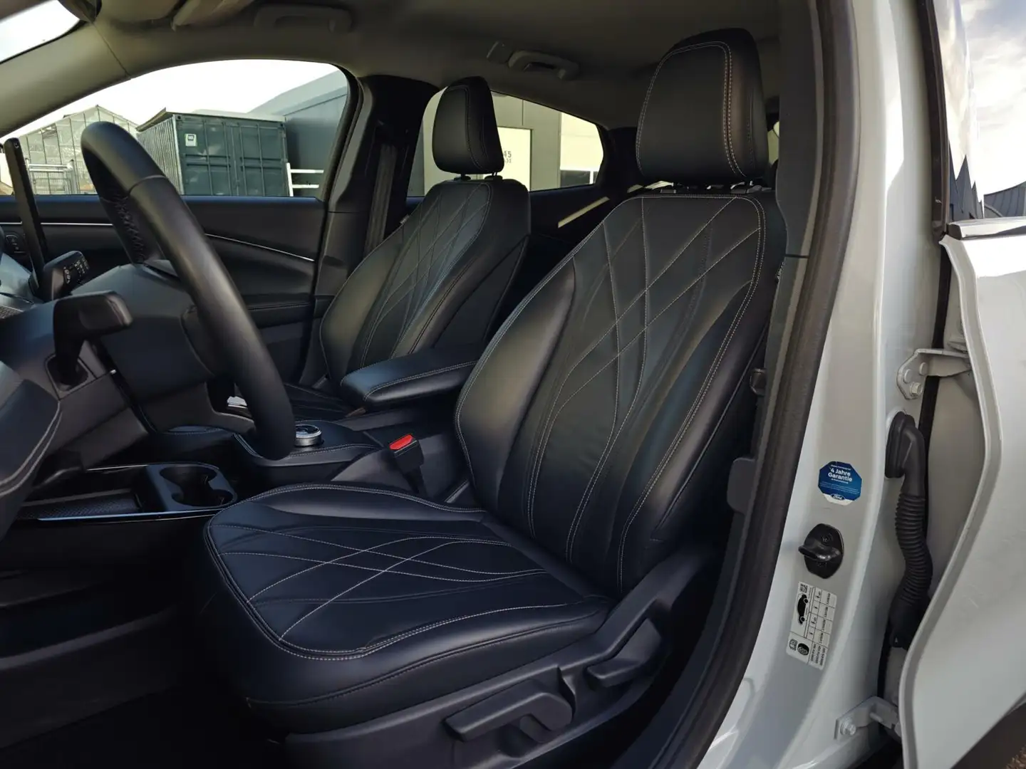 Ford Mustang Mach-E Mach-E|Carplay\Android|Camera|leder| Ford Mustang White - 2
