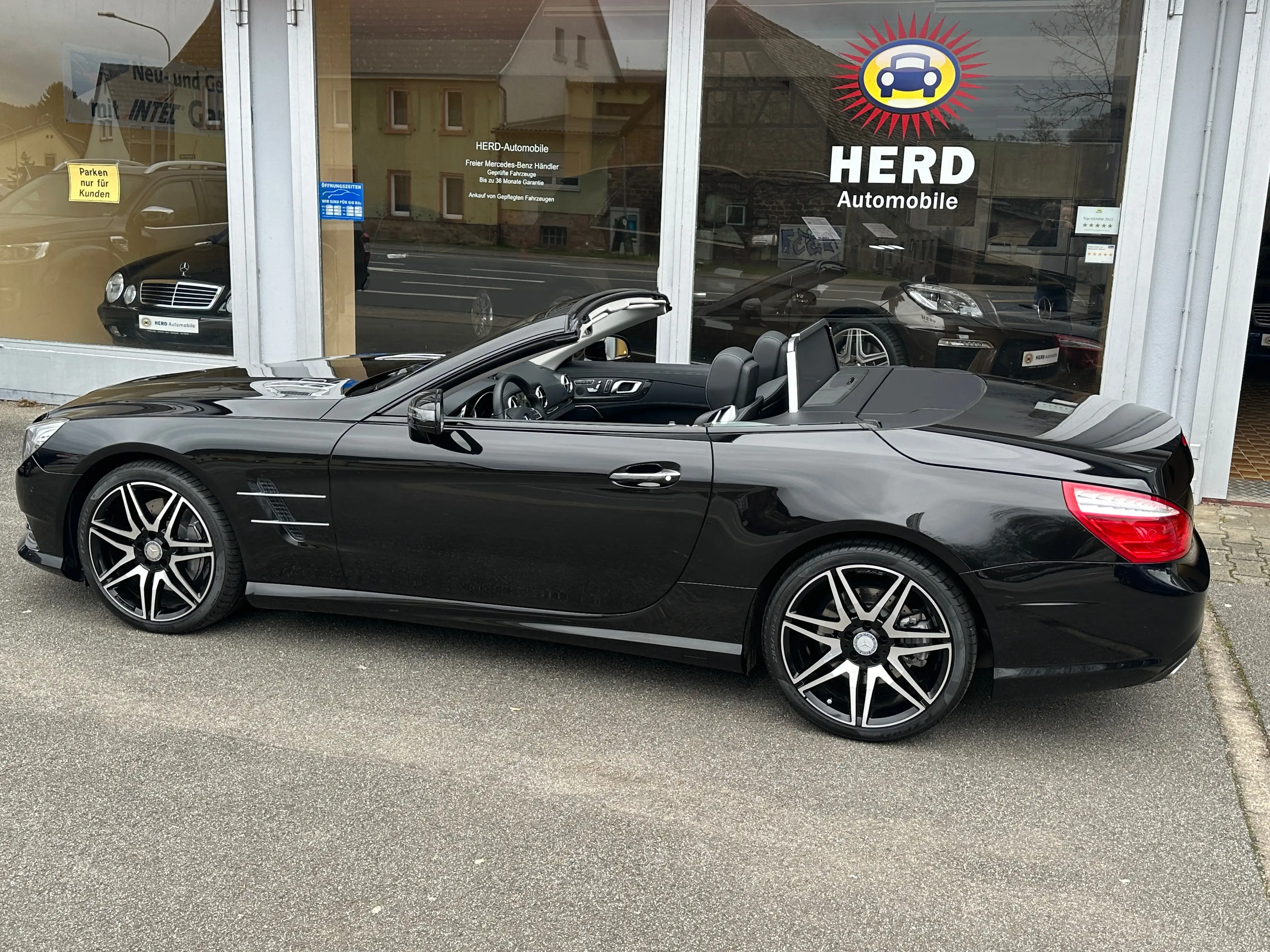 Mercedes-Benz SL 500 SL 500 7G-TRONIC-AMG-Line-24300 Km-Top Zustand !! — photo 4