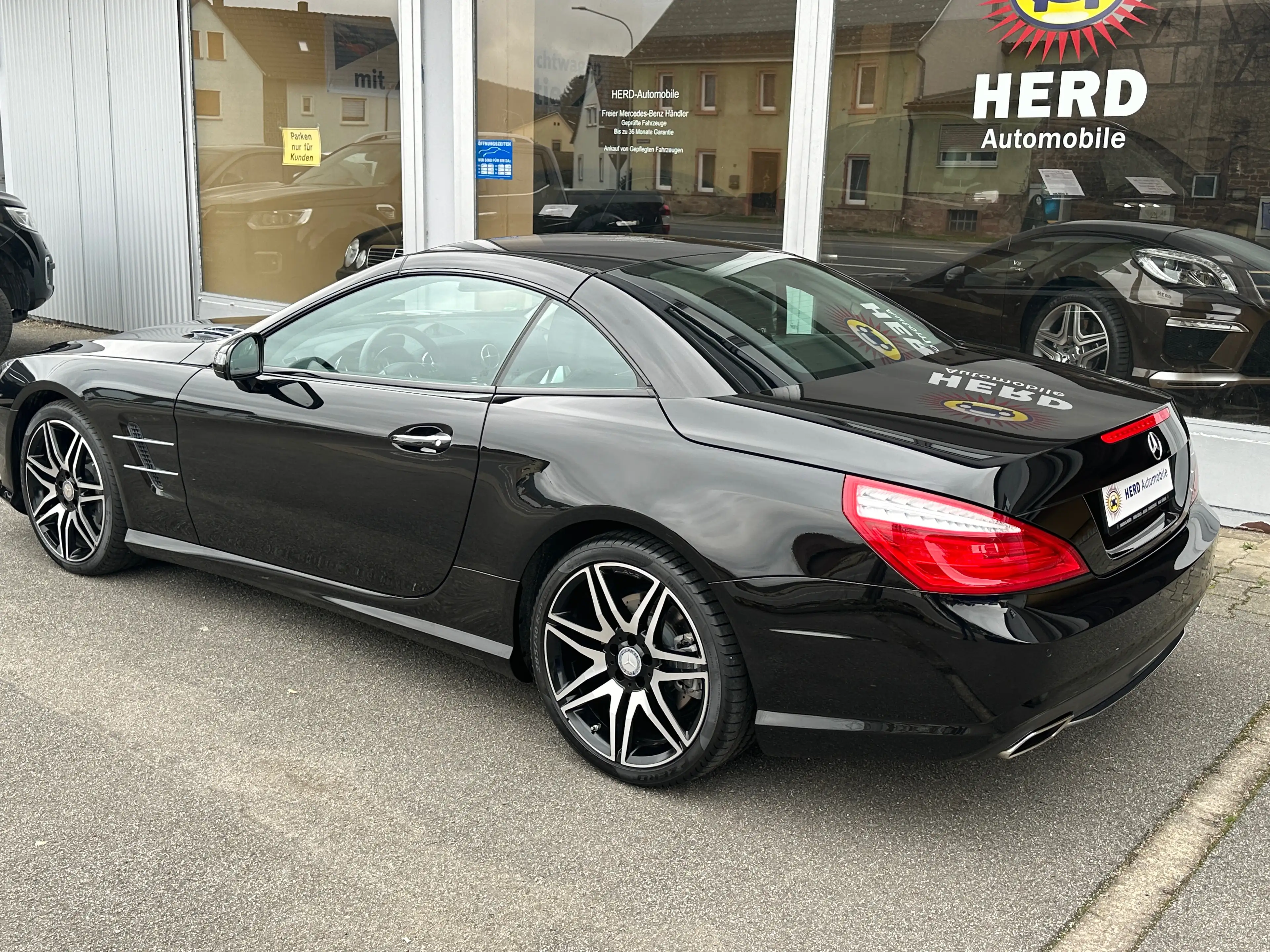Mercedes-Benz SL 500 SL 500 7G-TRONIC-AMG-Line-24300 Km-Top Zustand !! — photo 9