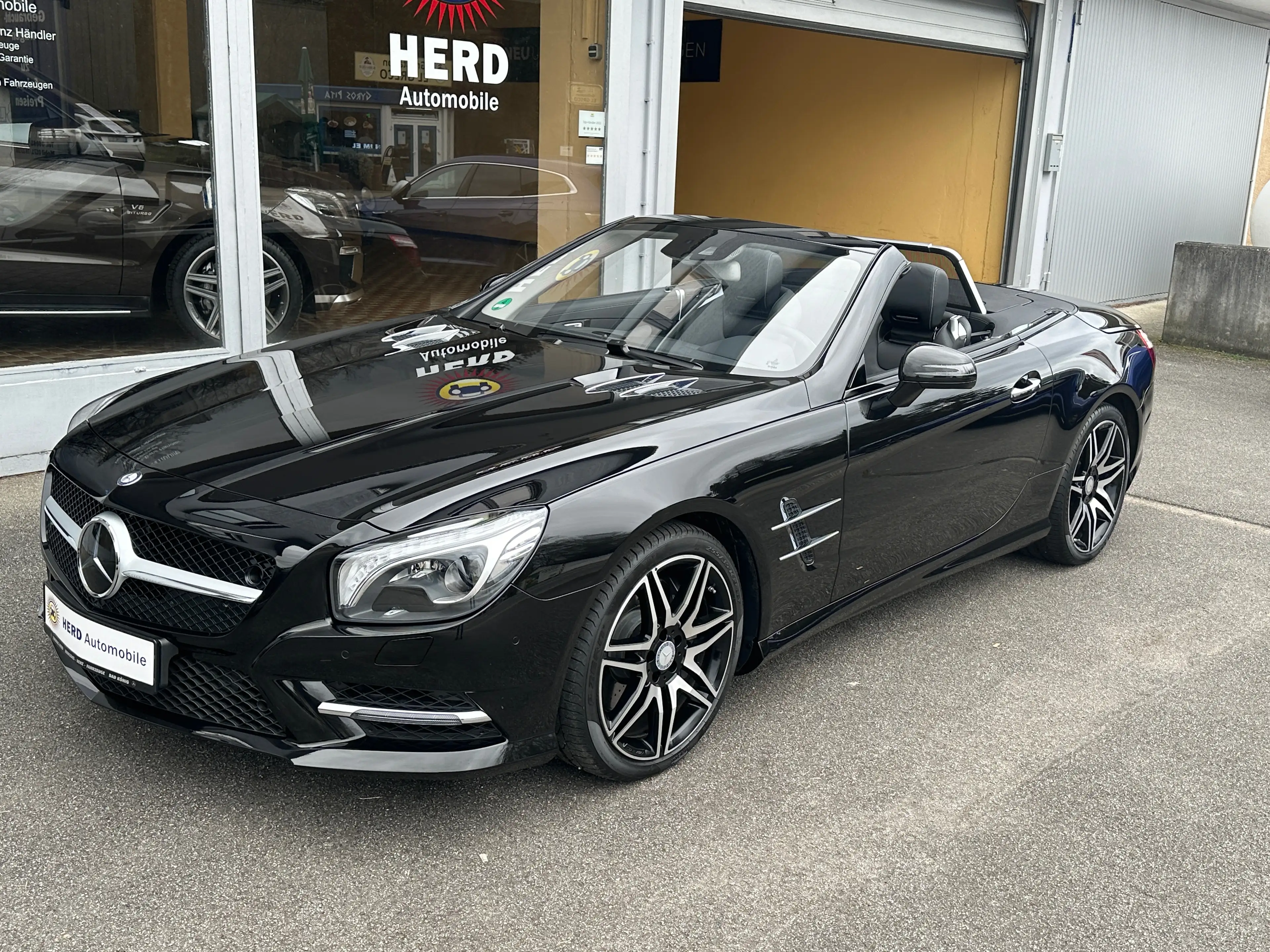 Mercedes-Benz SL 500 SL 500 7G-TRONIC-AMG-Line-24300 Km-Top Zustand !!