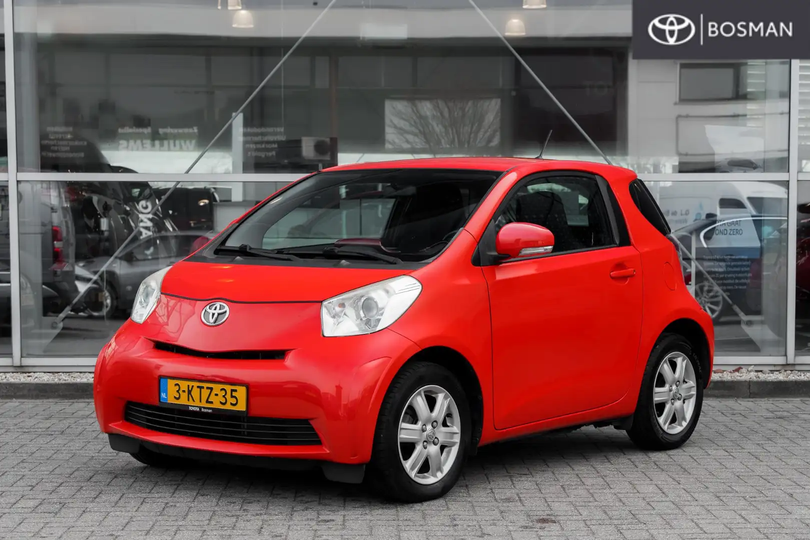 Toyota iQ 1.0 VVTi Comfort Braun - 1