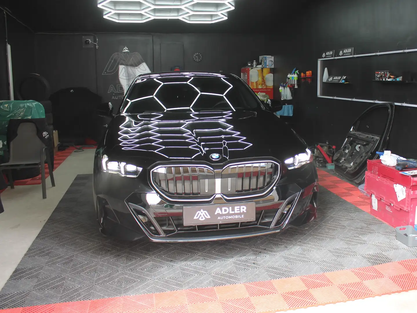 BMW 520 520 d M Sport Schwarz - 1