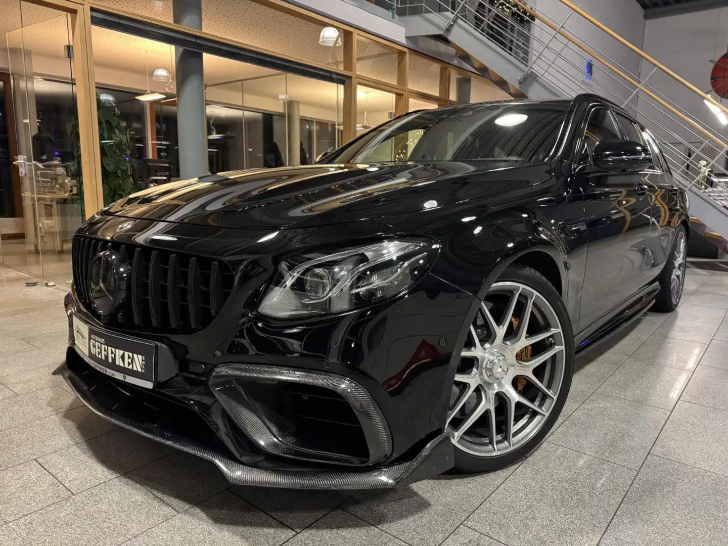 Mercedes-Benz E 63 AMG AMG E 63 S 4Matic+ T, Perf. Sitze,Keramik,Tuning! Black - 1