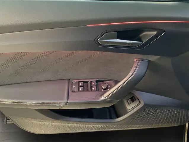 Cupra Formentor view 4