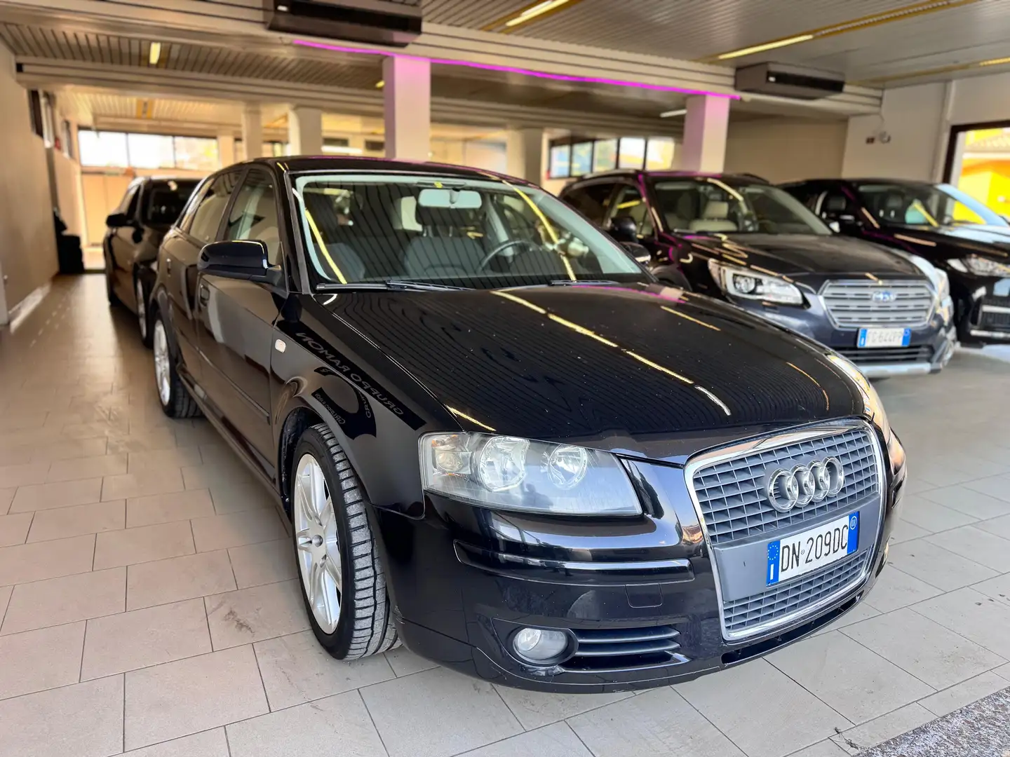 Audi A3 A3 Sportback Sportback 2.0 tdi Ambiente fap Zwart - 1