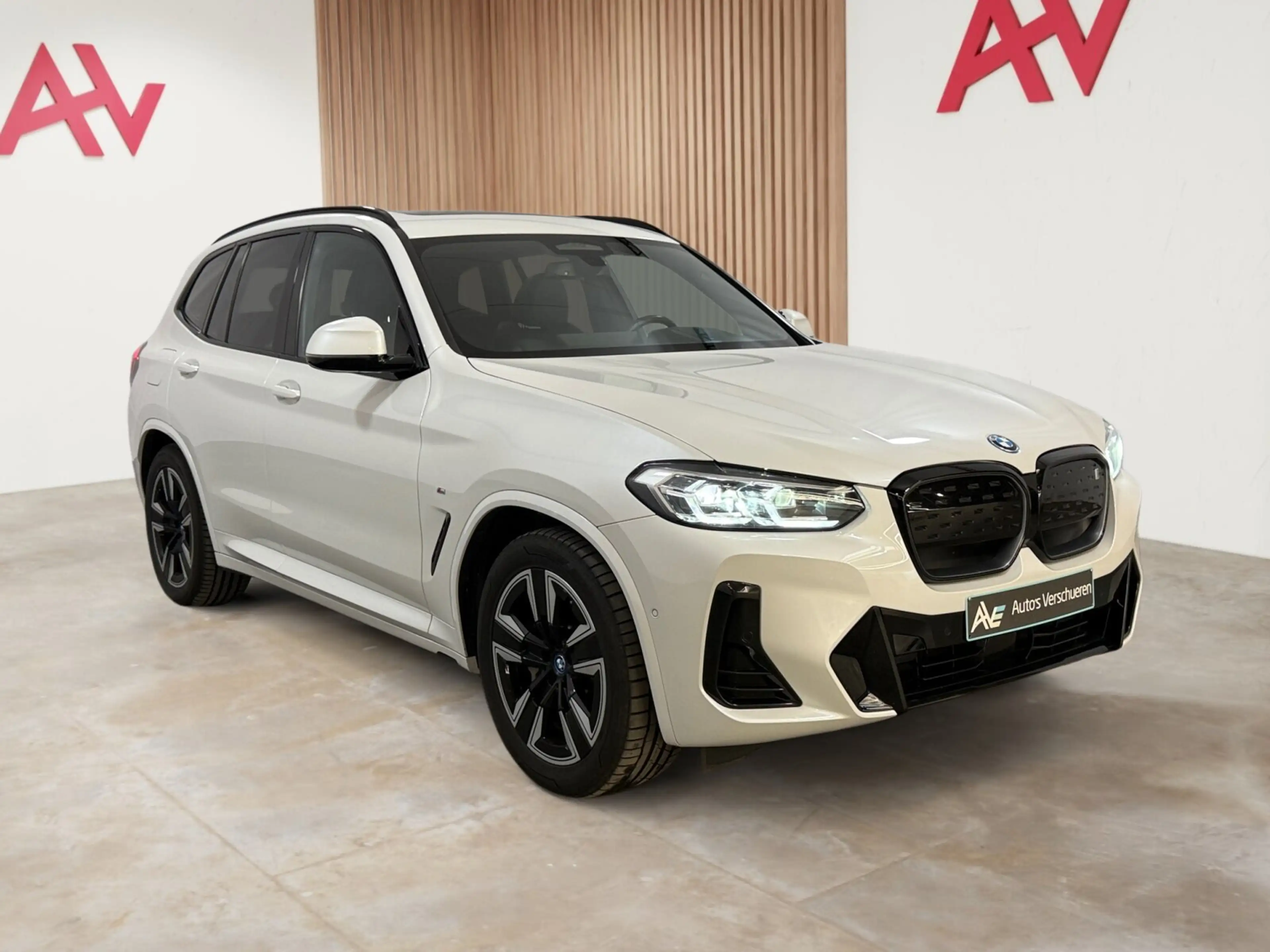 BMW iX3 Impressive ** Active Cruise | Trekhaak | Pano — photo 3