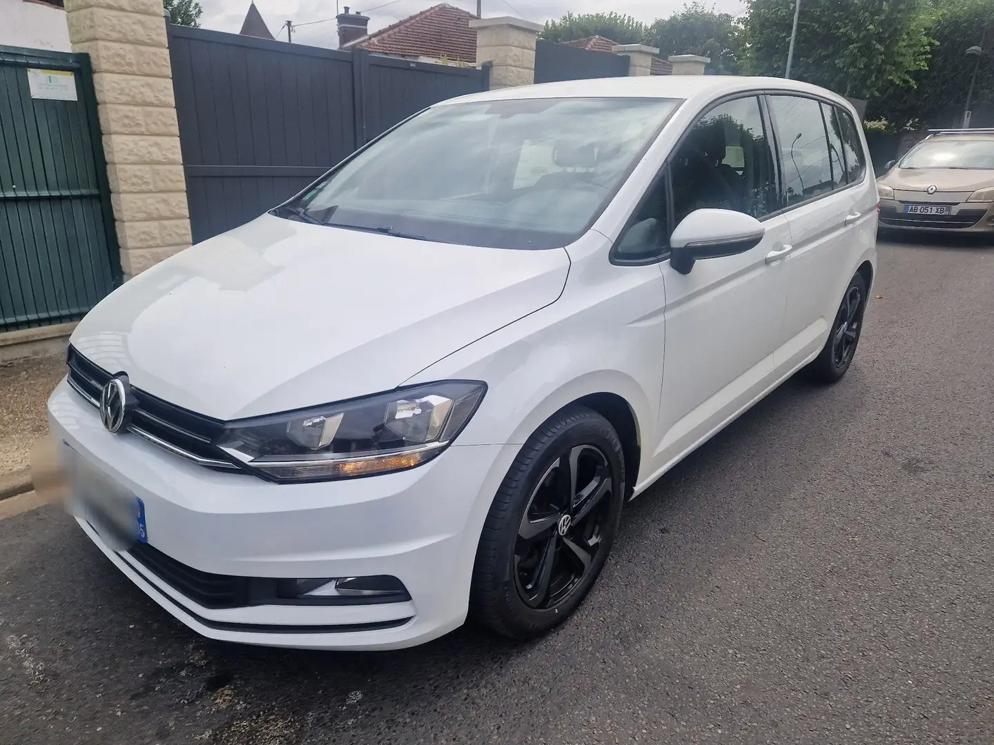 Volkswagen Touran Business 1.6 TDI 110 BMT Confortline 7pl - 1