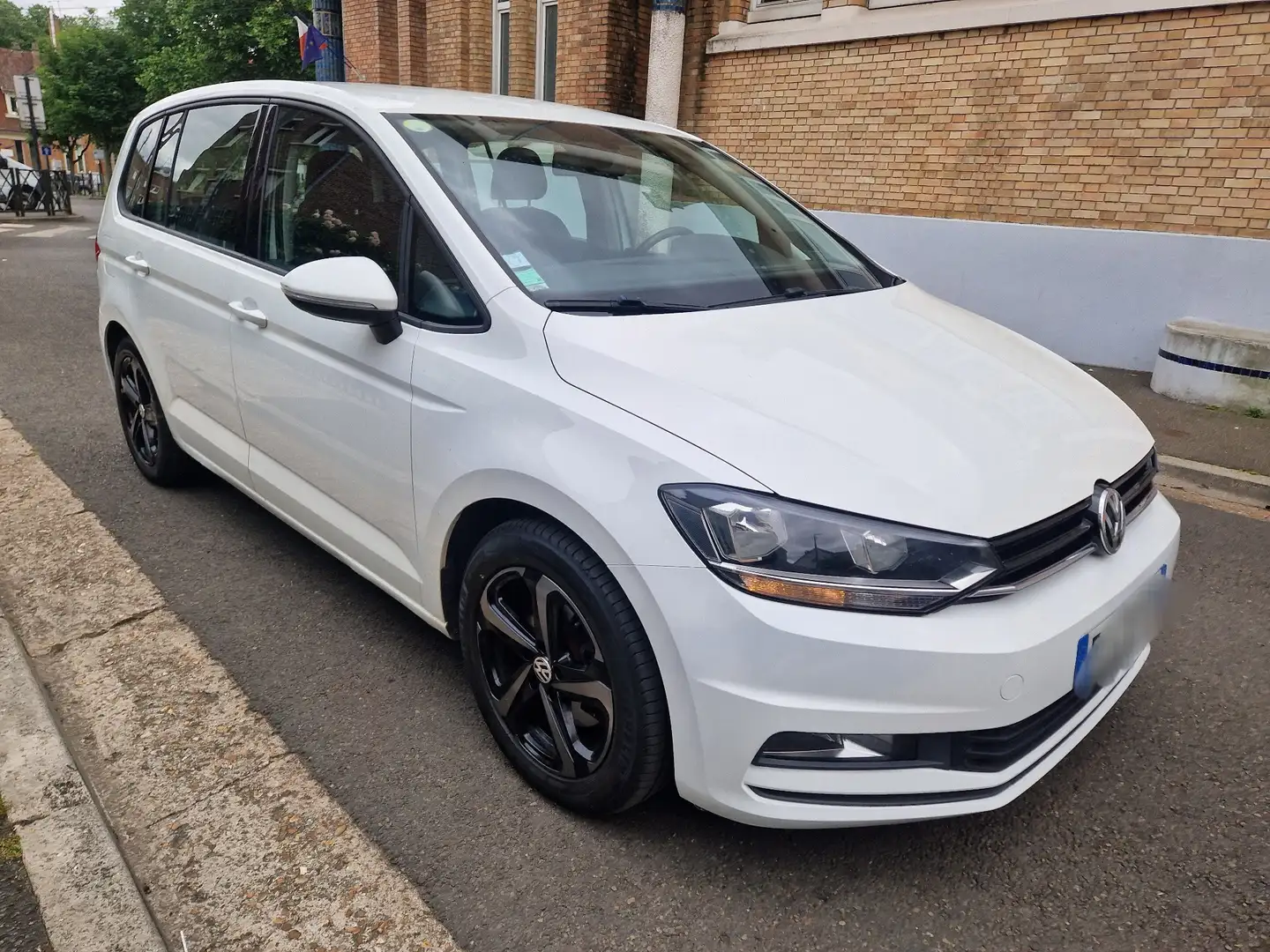 Volkswagen Touran Business 1.6 TDI 110 BMT Confortline 7pl - 1
