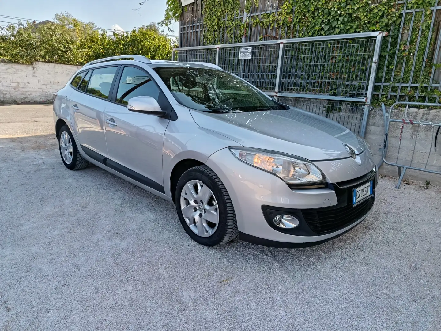 Renault Megane Mégane 1.5 dCi 110CV SporTour Wave Argento - 1