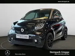 Smart ForTwo coupe perfect SLEEK/STYLE*NAVI*SHZ* Design und Ausstattungslinie Perfect/Autom./Klima/Sitzhzg./MF Lenkrad/BC/Tempomat