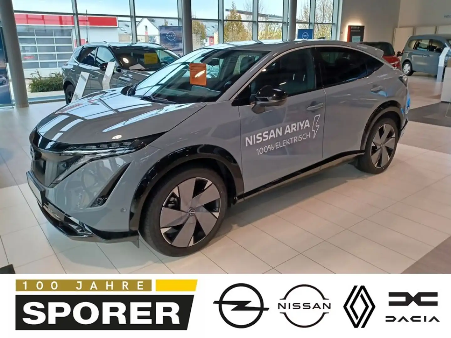 Nissan Ariya 87 kWh Evolve Pack Gris - 1