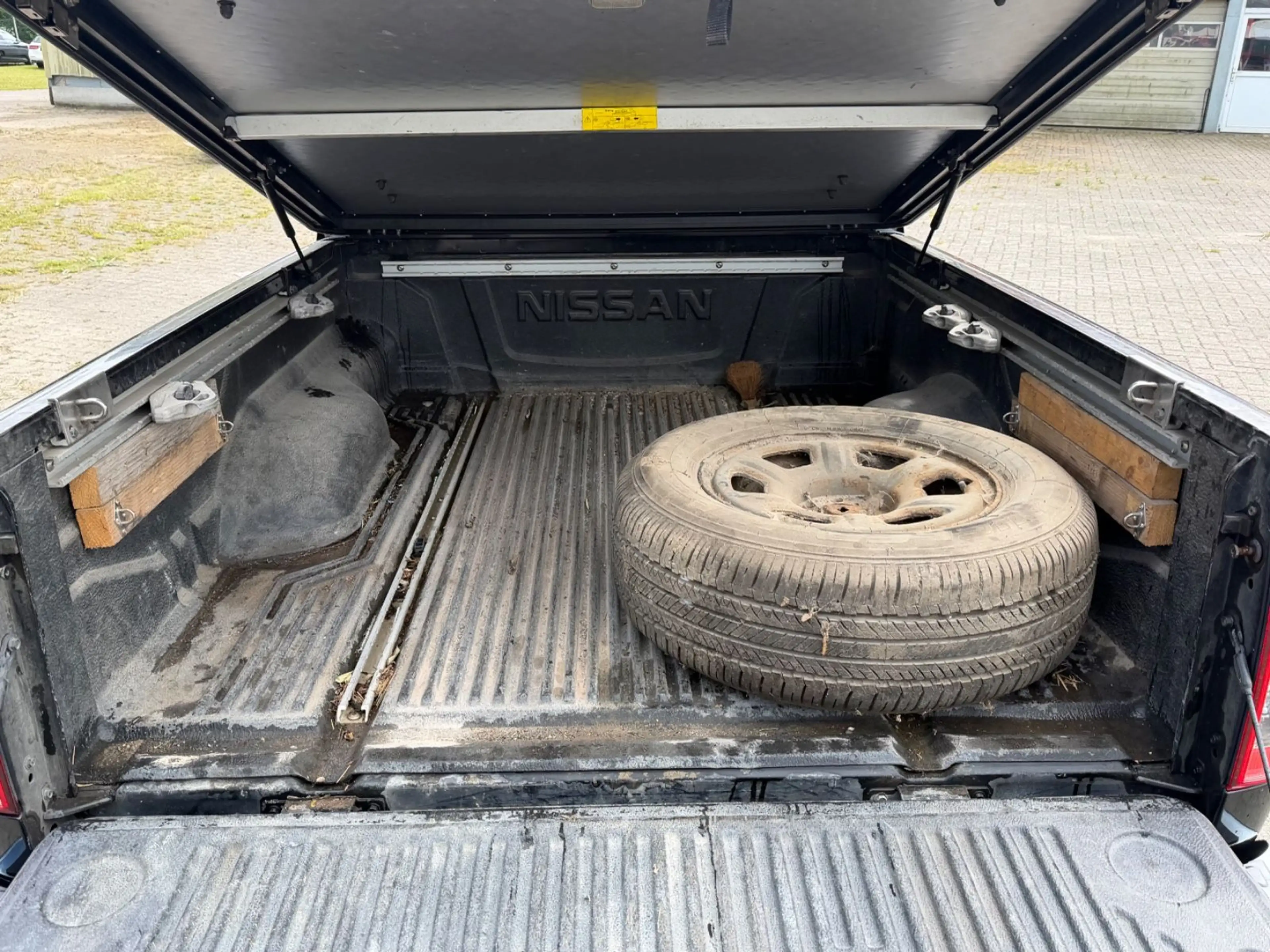 Nissan Navara Pickup King Cab SE 4X4 Klimaauto AHK SHZ — photo 8