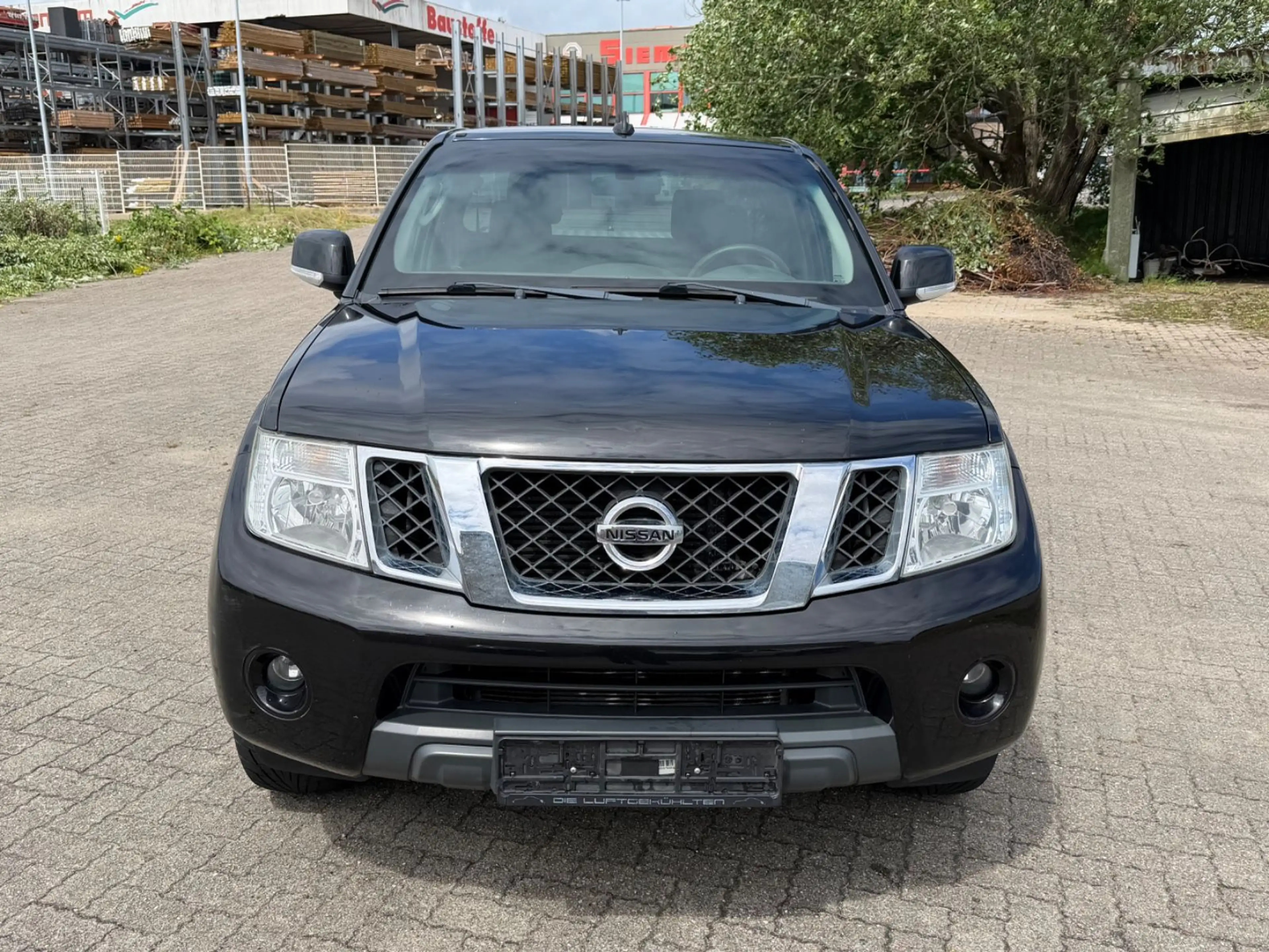 Nissan Navara Pickup King Cab SE 4X4 Klimaauto AHK SHZ — photo 2