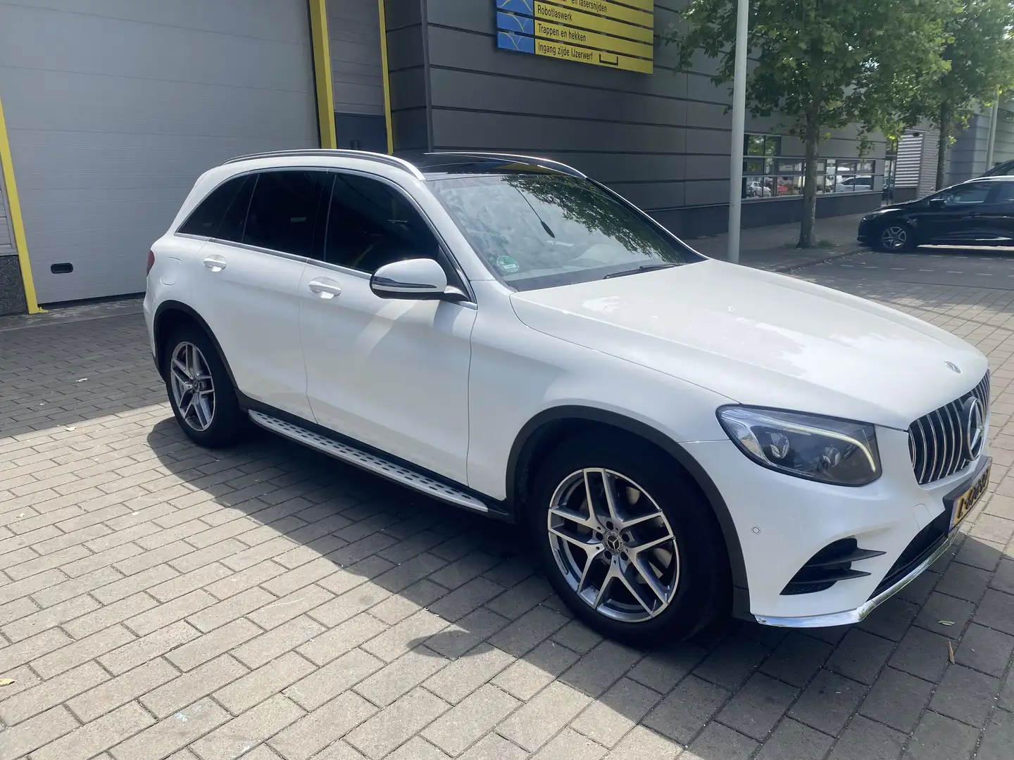 Mercedes-Benz GLC 250 4 MATIC Business Plus Pano Automaat Beyaz - 1