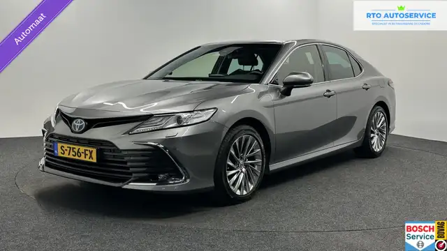 Toyota Camry 2.5 Hybrid Business Intro CAMERA CARPLAY NAVI LEER
