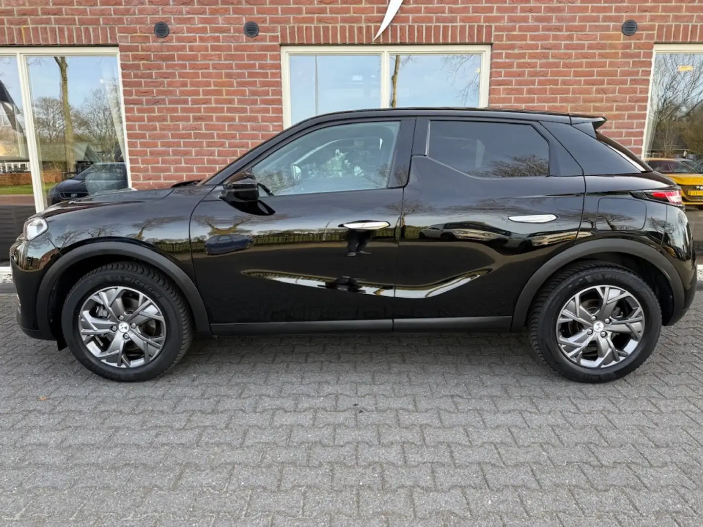 DS Automobiles DS 3 Crossback E-Tense Bastille CAMERA / STOELVERW. / ADDAPT.CRUI Schwarz - 2