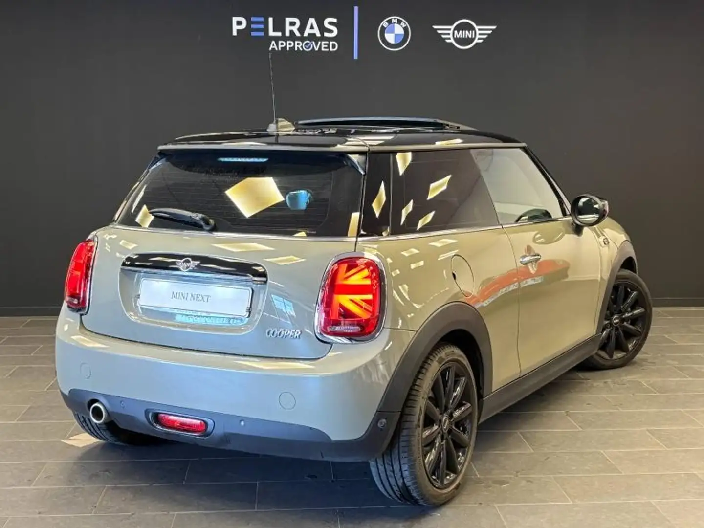 MINI Cooper E Cooper 136ch  Edition Greenwich Gris - 2