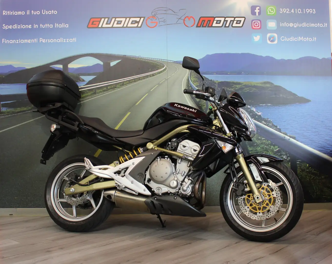 Kawasaki ER - 6 N 2006 - km 30398 Schwarz - 1