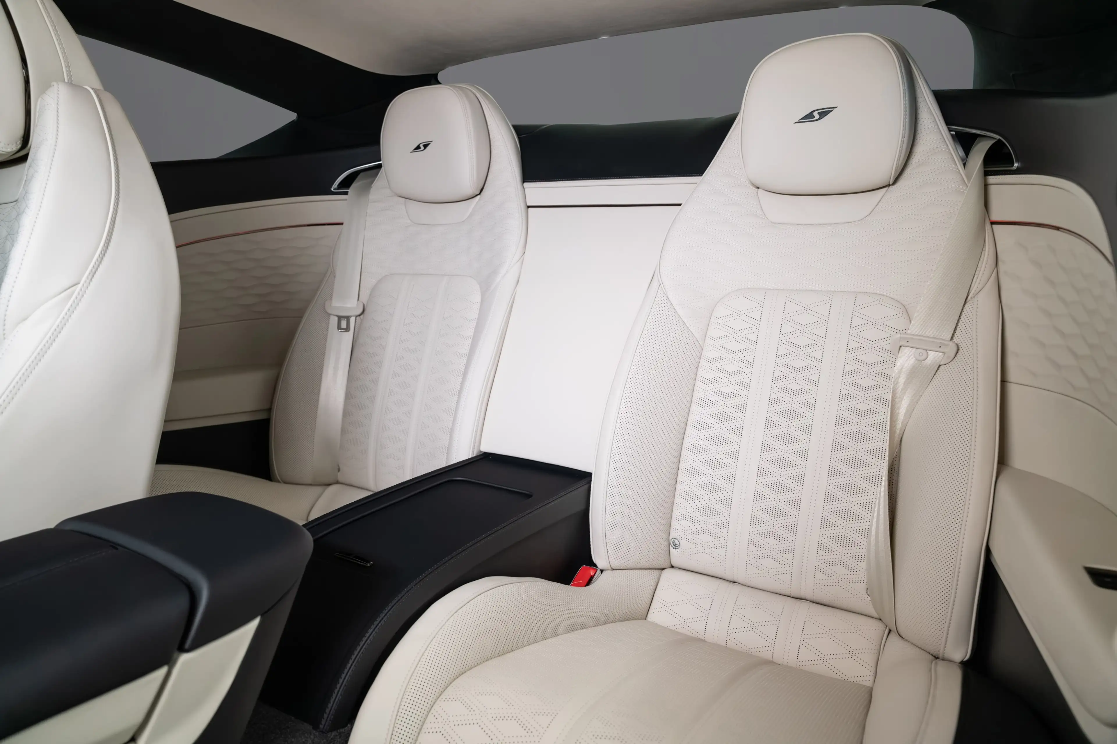 Bentley Continental GT S — photo 12