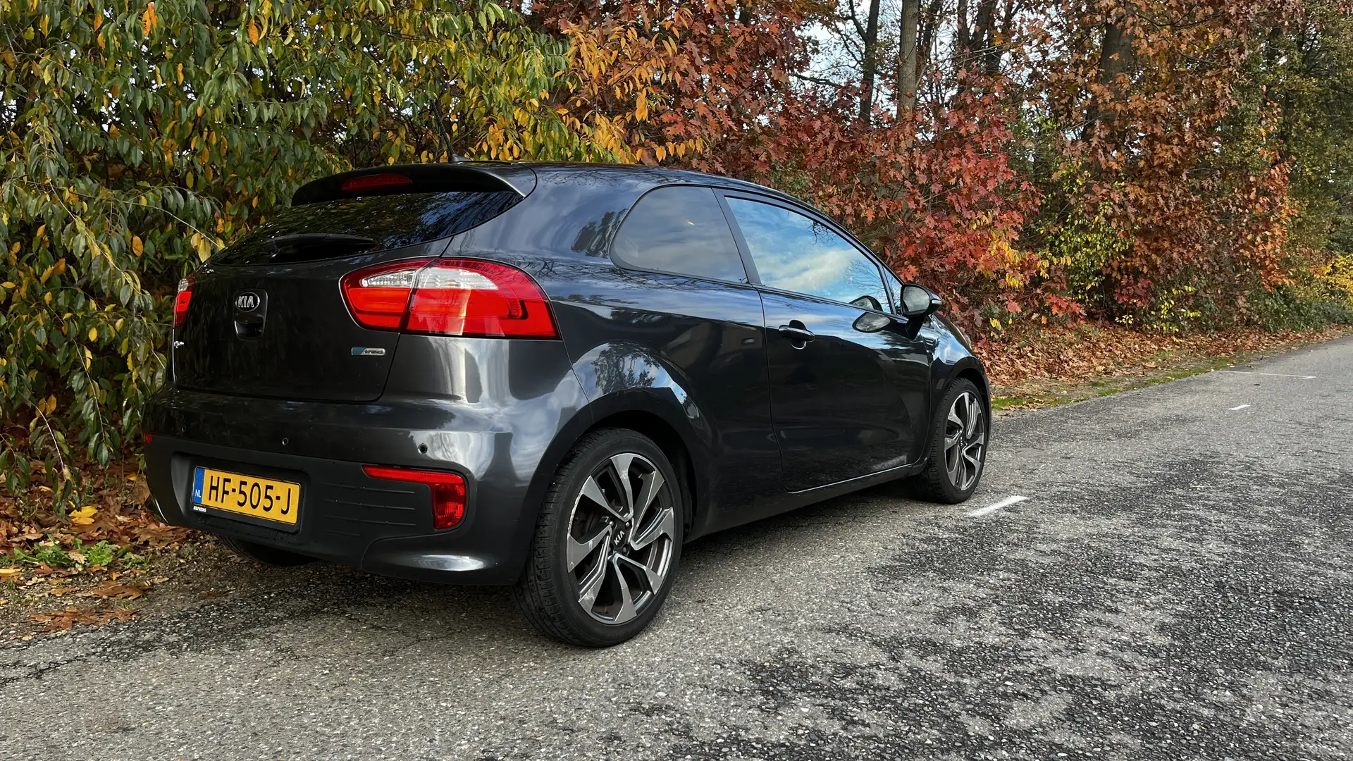 Kia Rio 1.2 CVVT ExecutiveL. 86pk | Camera | Cruise Contro Szary - 2