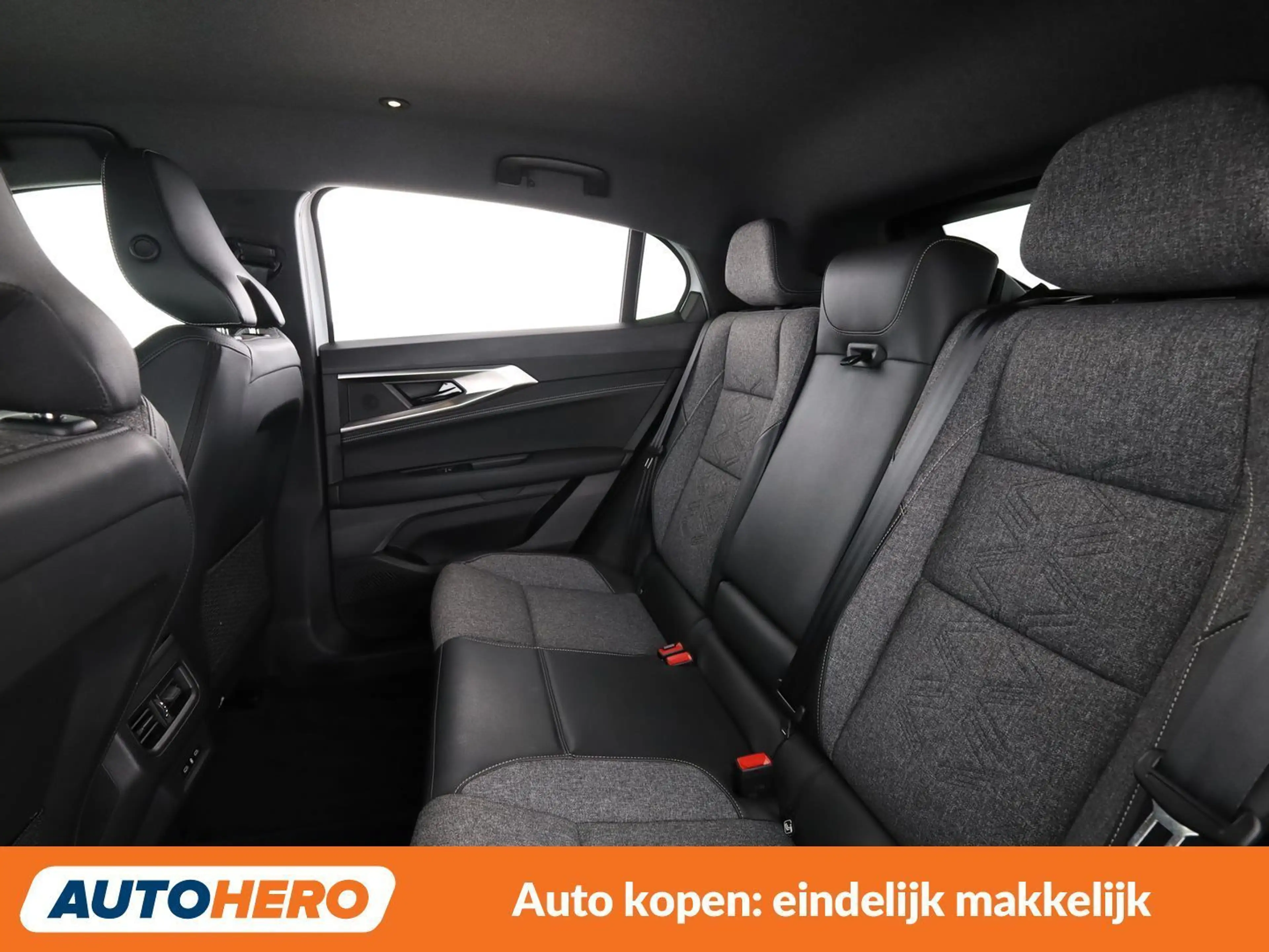 Renault Rafale 1.2 Hybrid E-Tech Techno — photo 14