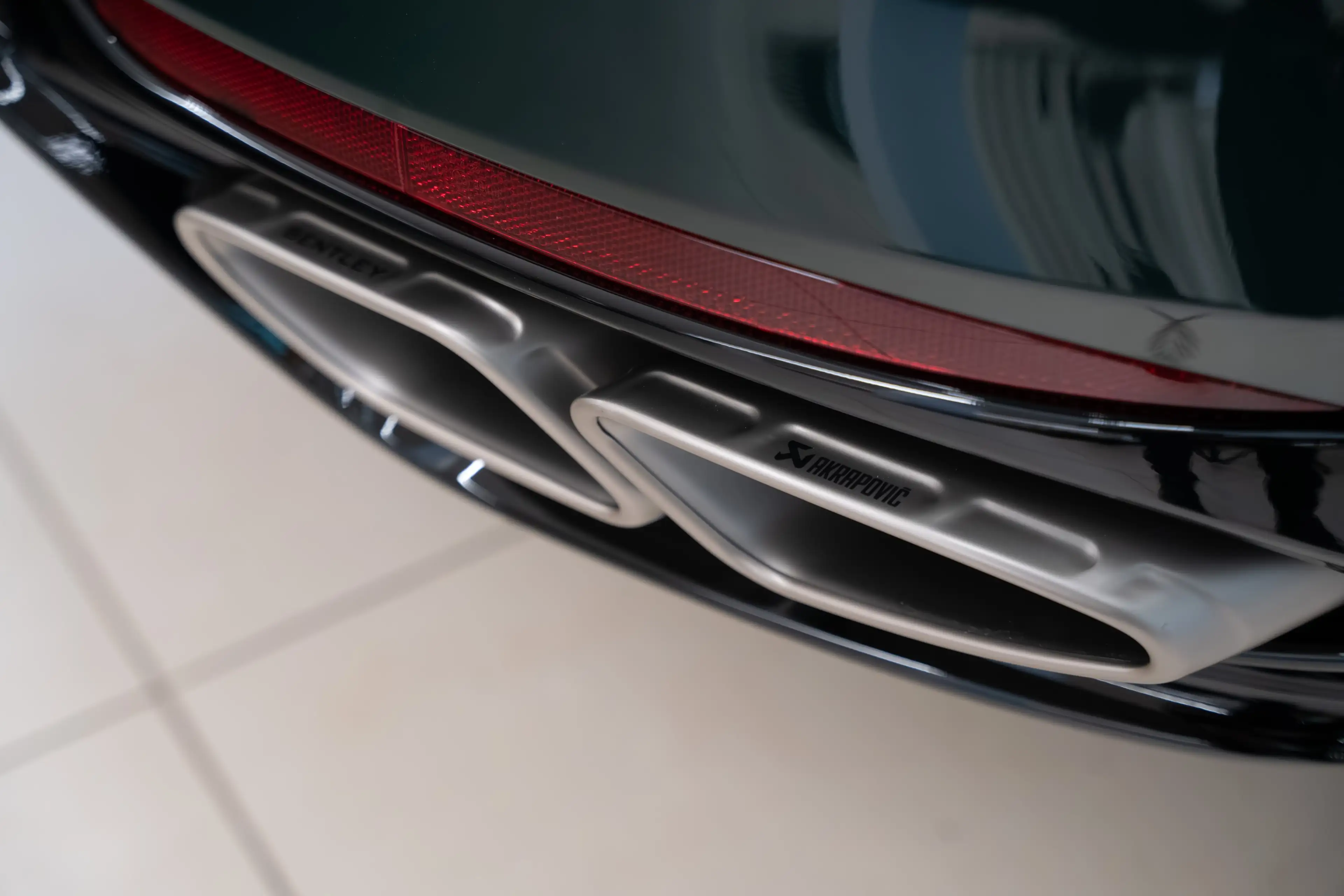 Bentley Continental GT S V8 *Akrapovic* — photo 5