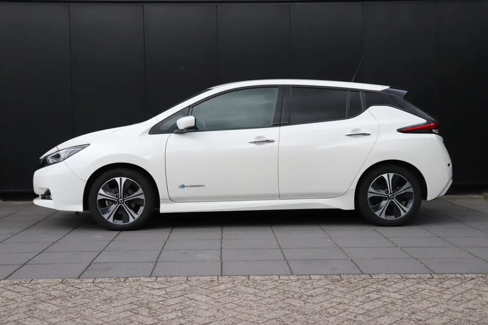 Nissan Leaf N-Connecta 40 kWh | STOEL/STUURVERW. | 360° CAMERA Wit - 2