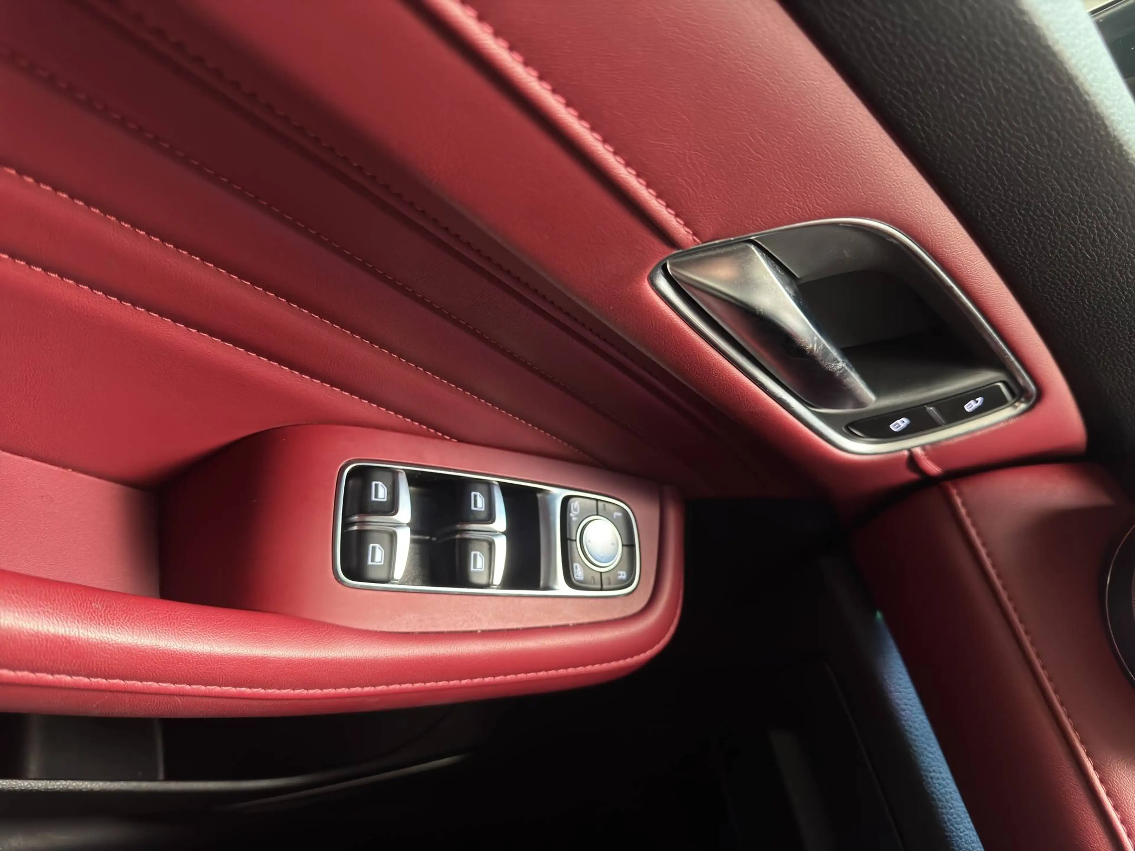 MG EHS EHS PHEV 1.5 Turbo Luxury FULL OPTION — photo 12