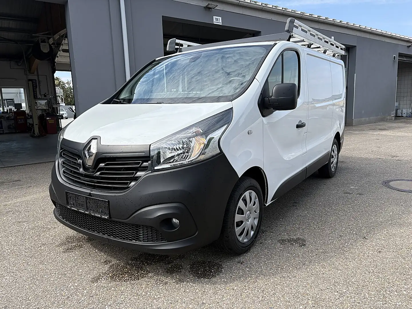 Renault Trafic Access L1H1 2,8t dCi 120 Weiß - 1