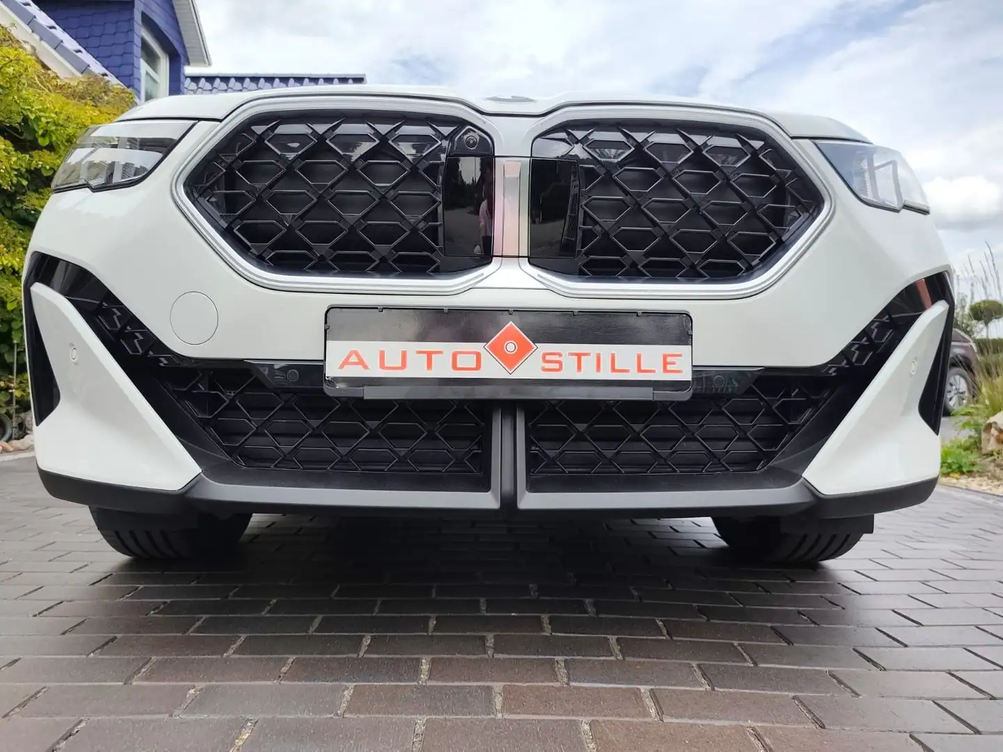 BMW X2 18 d °New Modell°Iconic Glow°el.AHK°Wie Neu Blanc - 1
