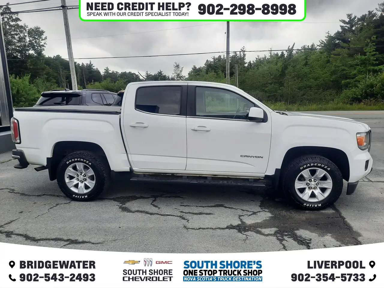 GMC Canyon photo GMC Canyon
