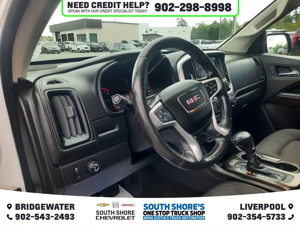 GMC Canyon photo GMC Canyon