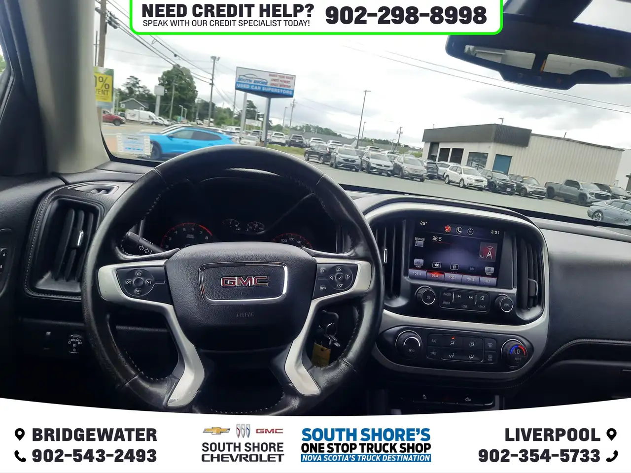 GMC Canyon photo GMC Canyon