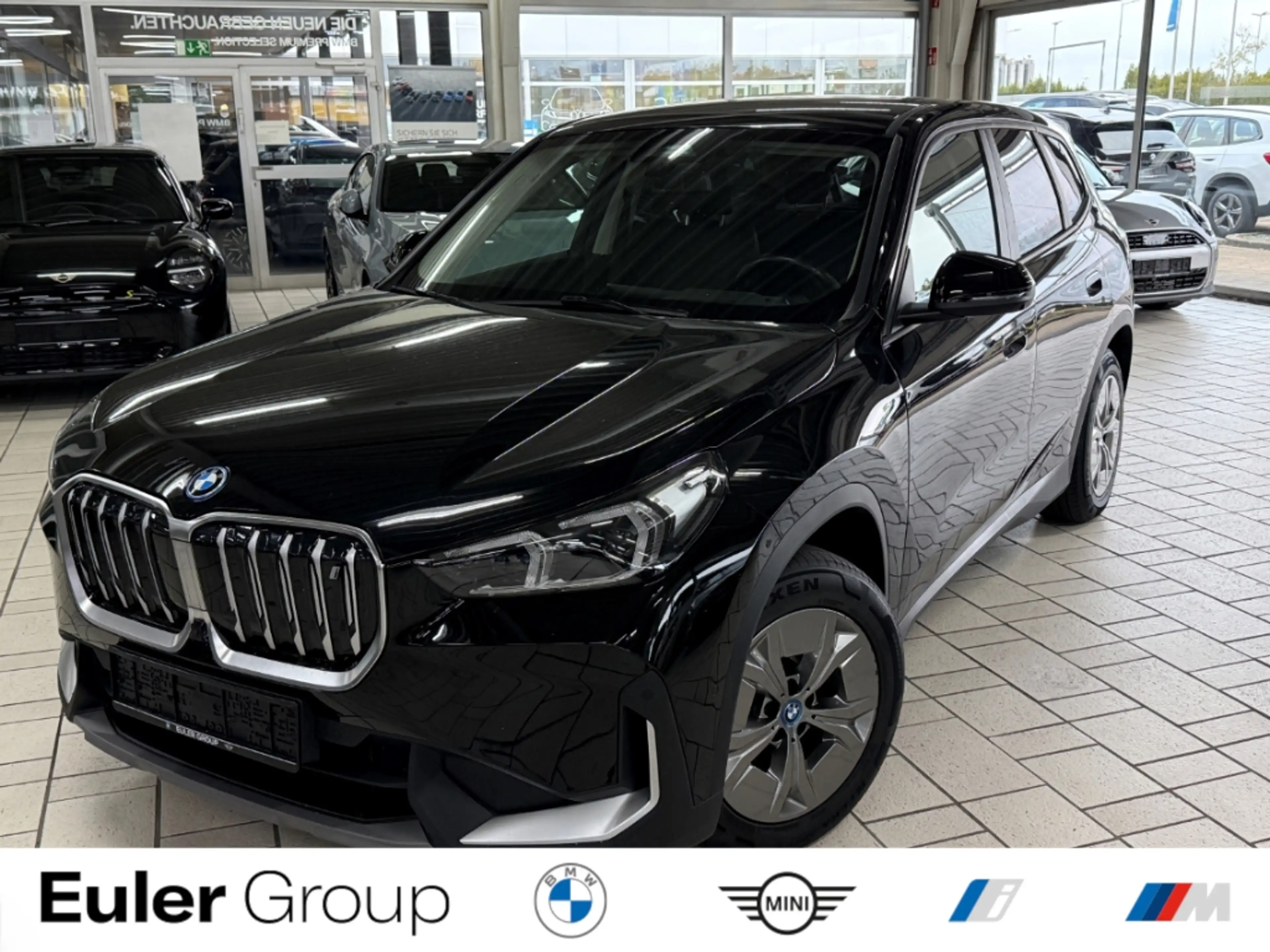BMW iX1 xDrive 30 AD Navi Digitales Cockpit Soundsystem 36