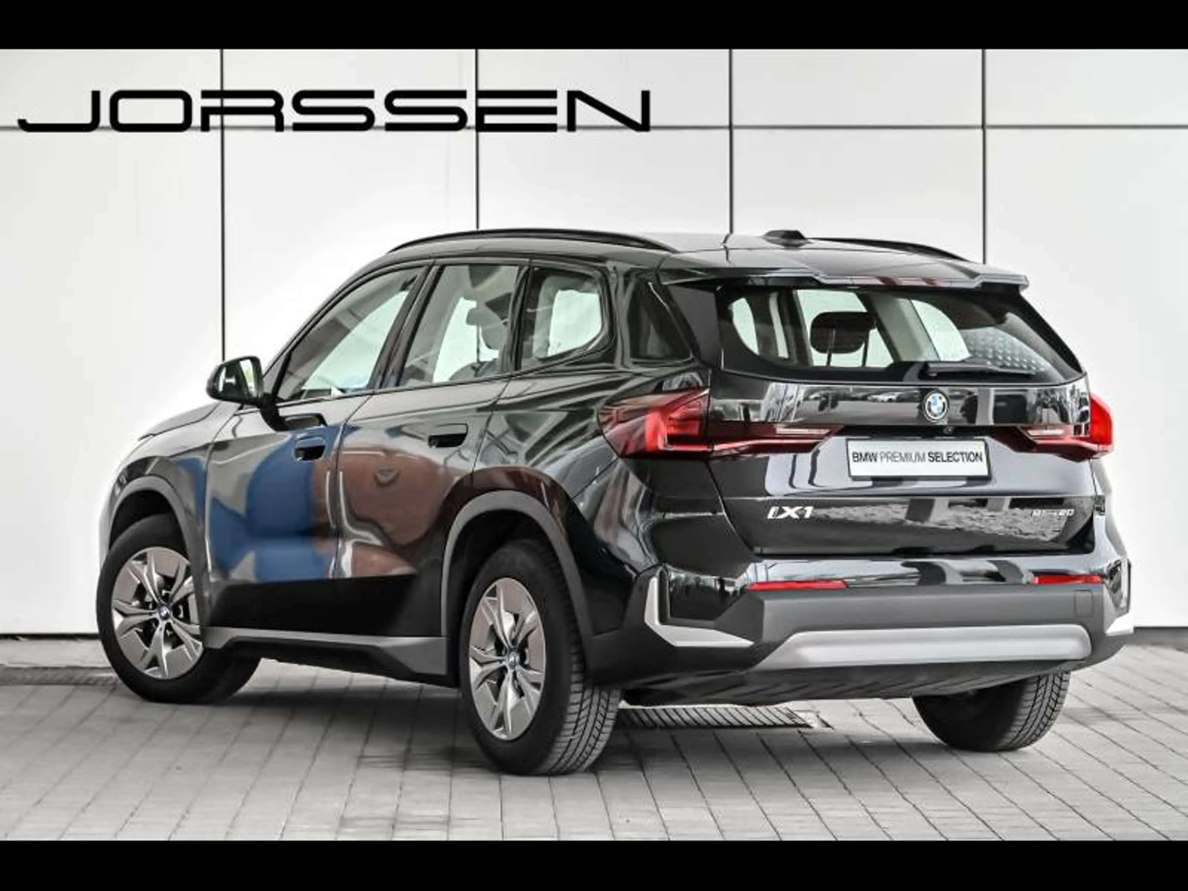 BMW iX1 eDrive20 — photo 5